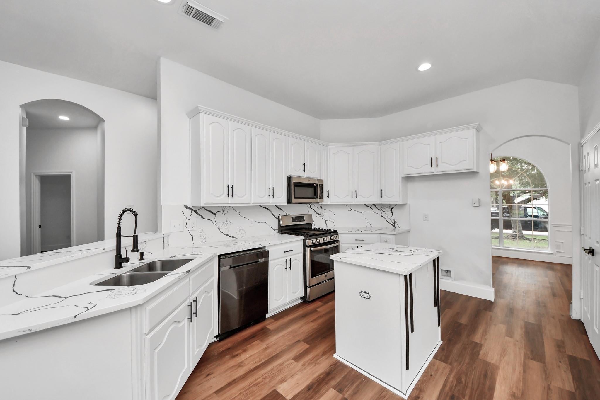 22918 Still Pond Dr, Tomball, TX 77375 photo