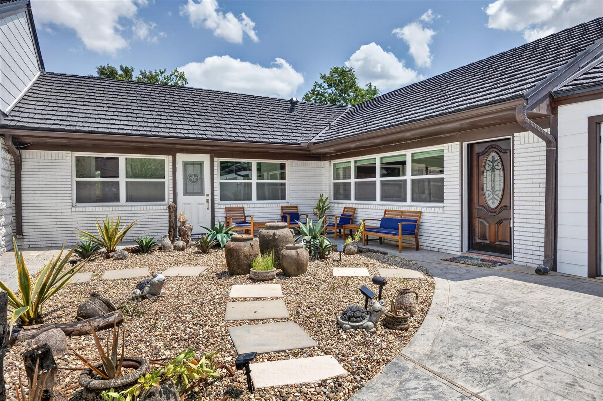 5032 Madalyn Ln, Houston, TX 77021 photo