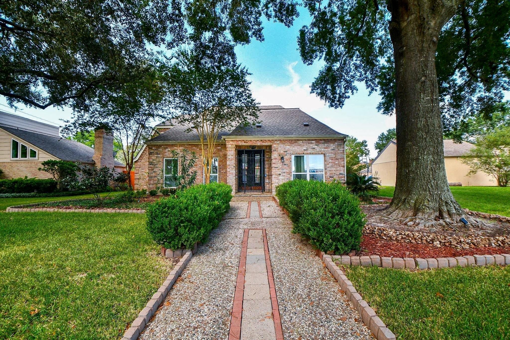 814 Ferry Rd, Katy, TX 77450
