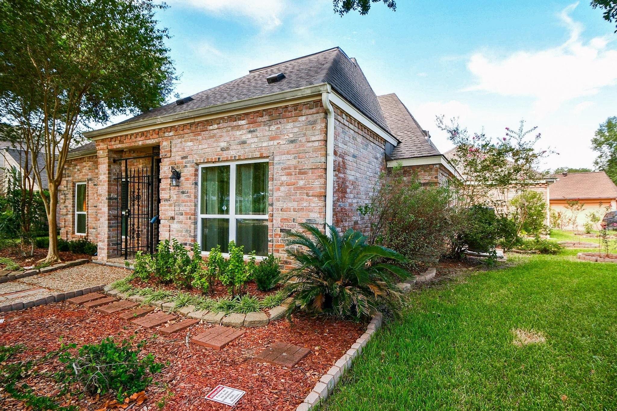 814 S Ferry Rd, Katy, TX 77450 photo