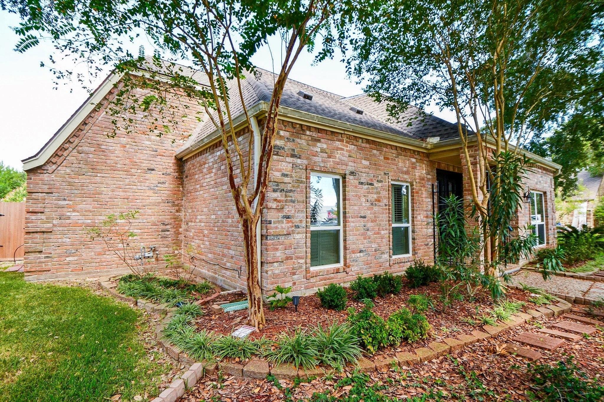 814 S Ferry Rd, Katy, TX 77450 photo