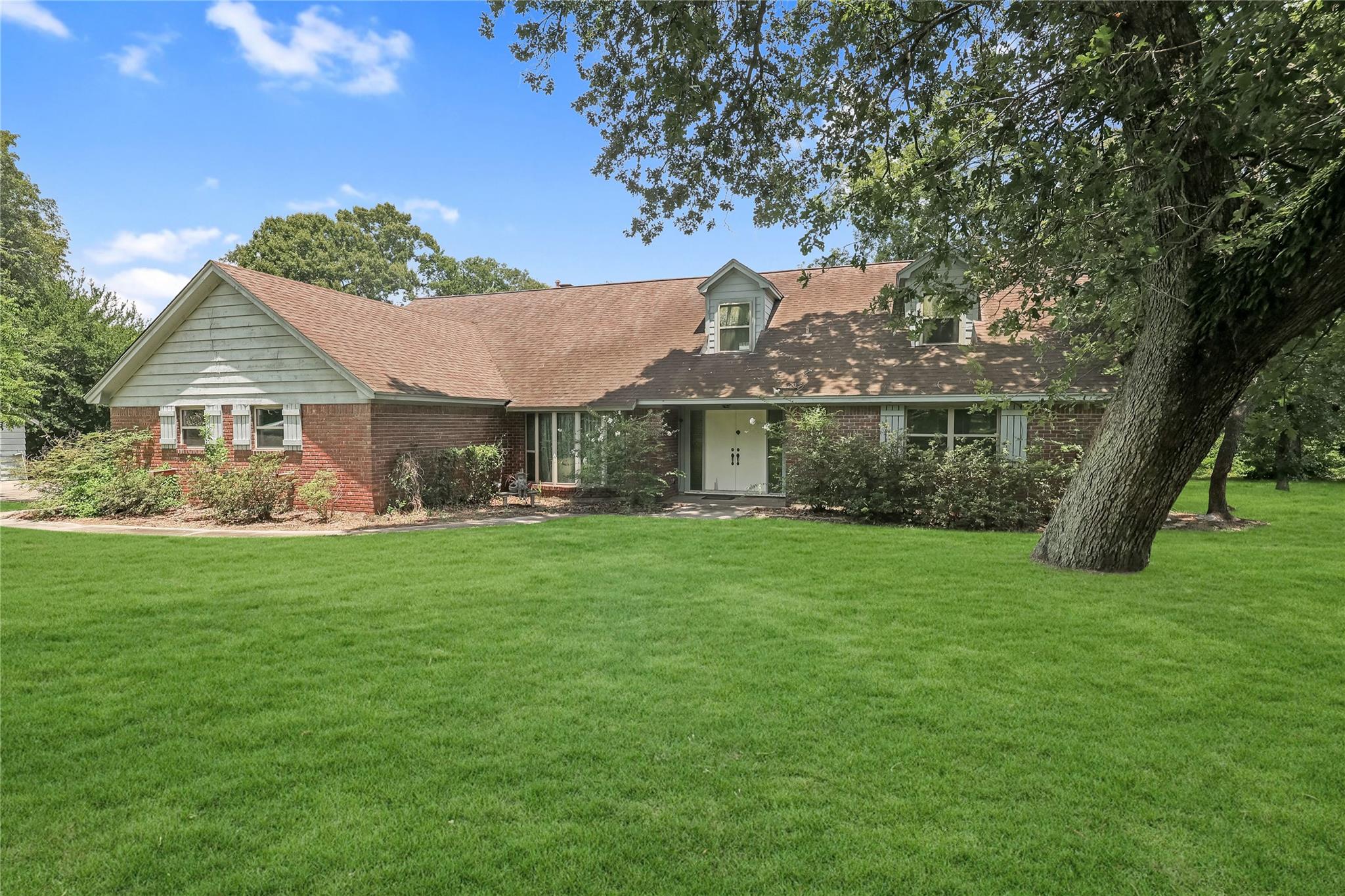 22902 Kobs Rd, Tomball, TX 77377
