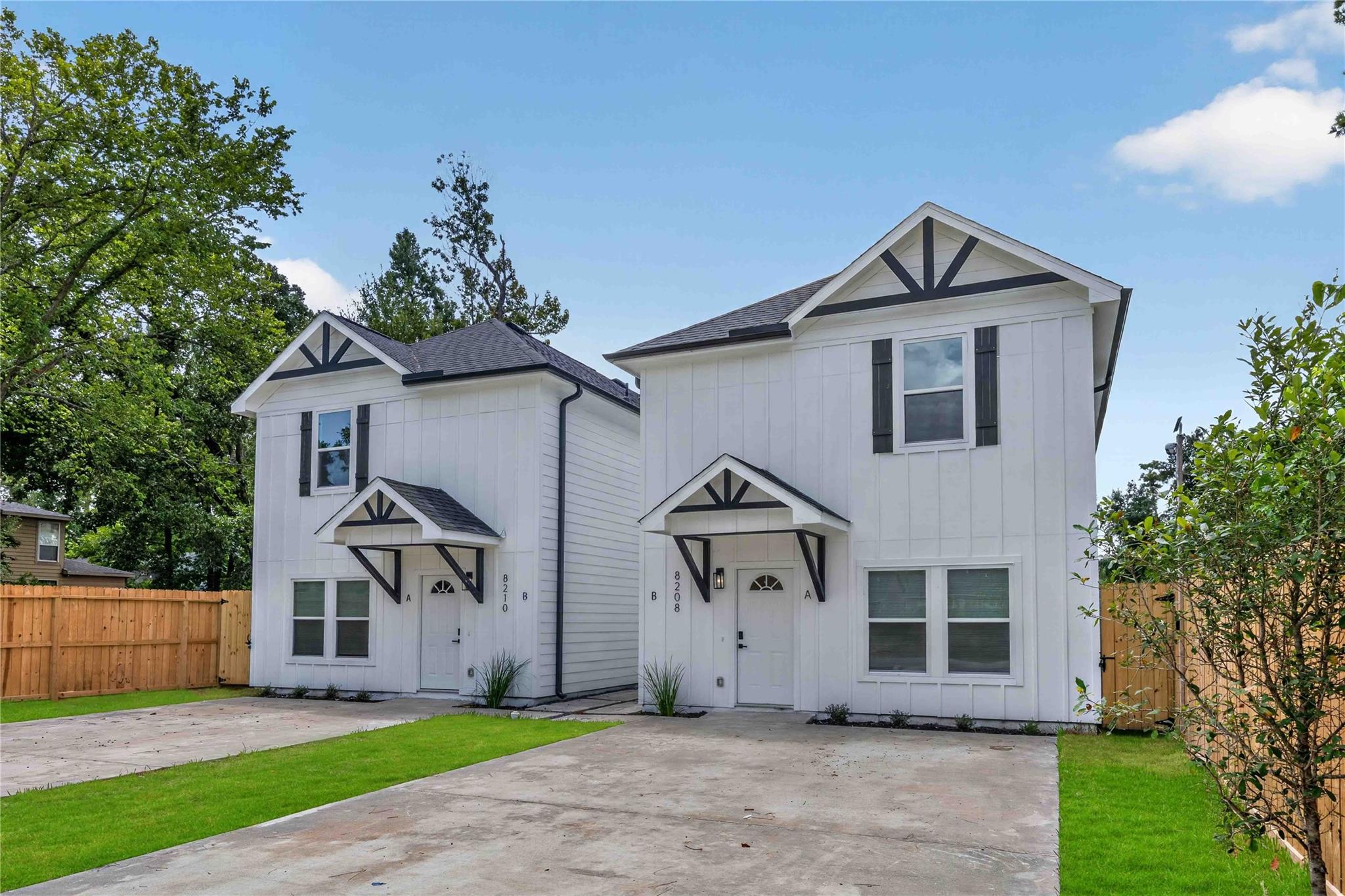 8208 Sterlingshire Street Abbey, Houston, TX 77078 photo
