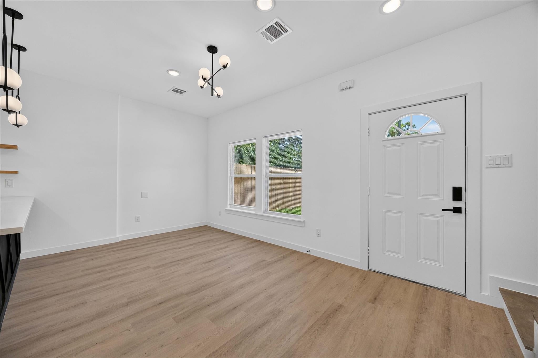 8208 Sterlingshire Street Abbey, Houston, TX 77078 photo
