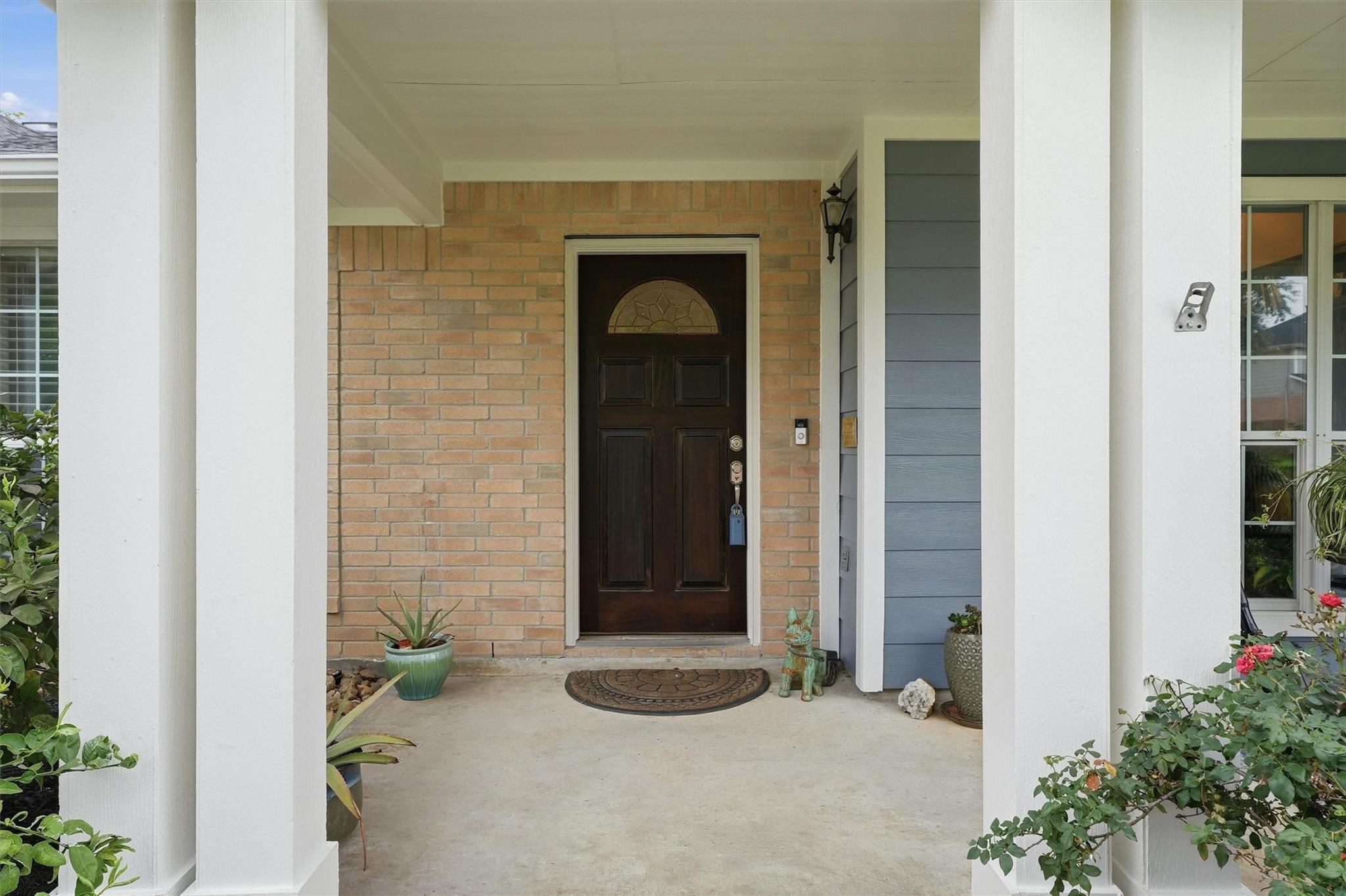 1433 Cottage Cove Ct, Seabrook, TX 77586 photo