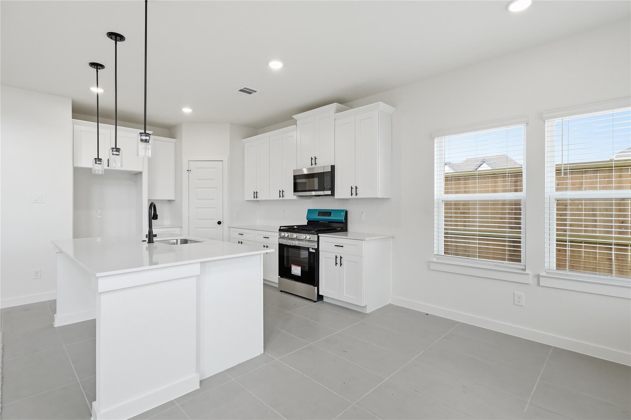 3411 Windmill Palm Dr, Manvel, TX 77578 photo