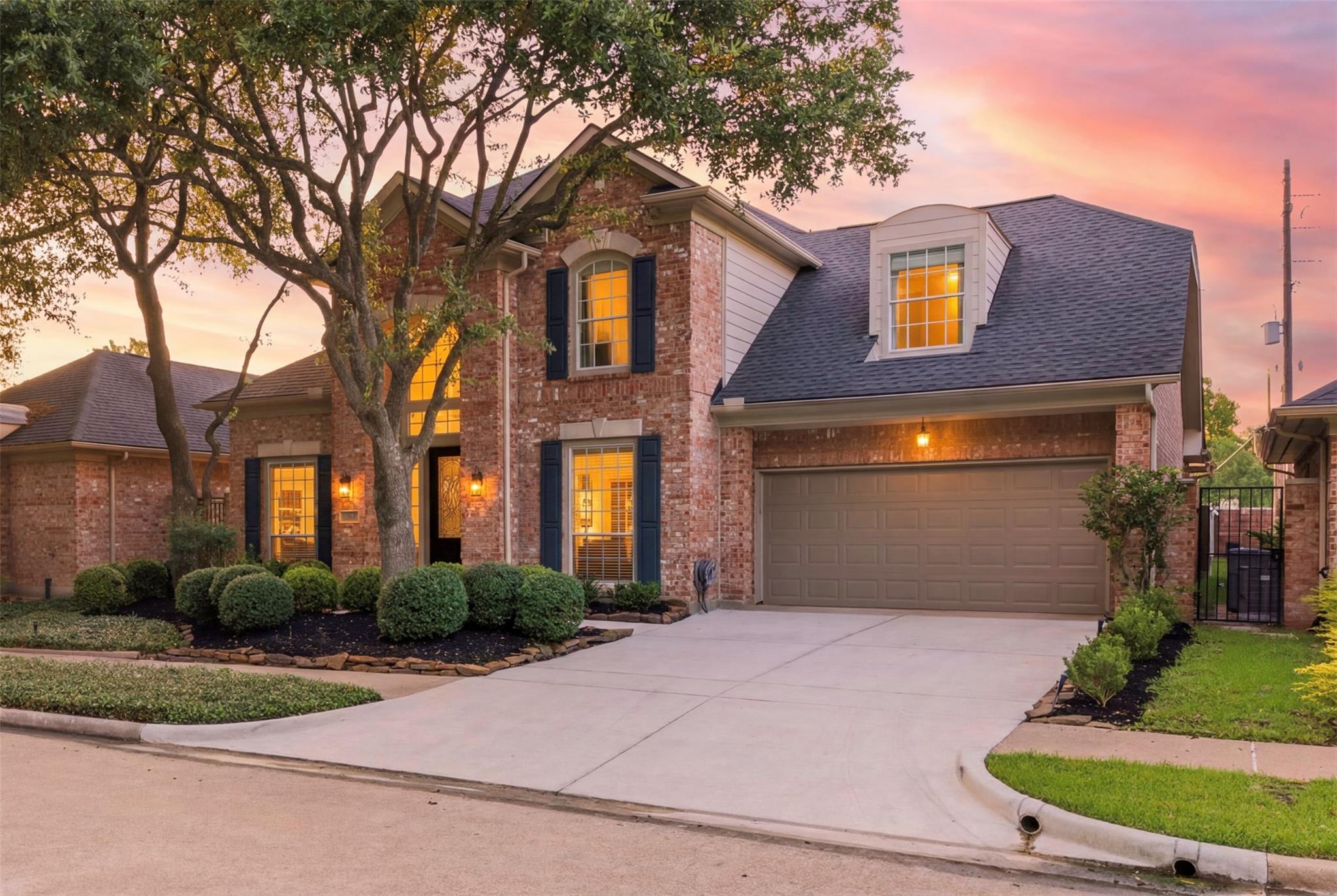 13906 Holly Lynn Ln, Houston, TX 77077 photo