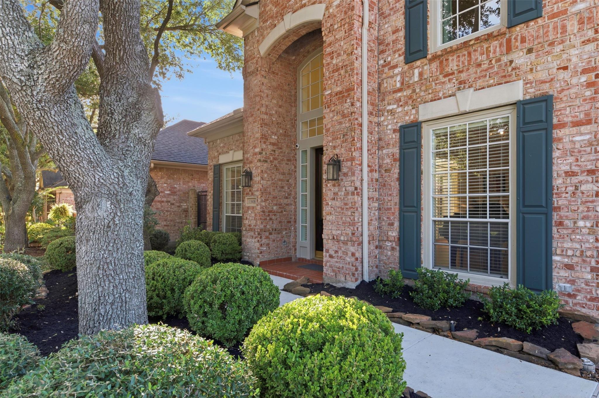 13906 Holly Lynn Ln, Houston, TX 77077 photo