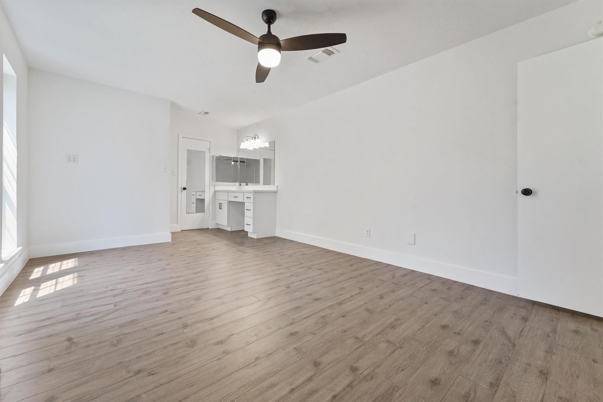 5707 Toddington Rd, Humble, TX 77346 photo
