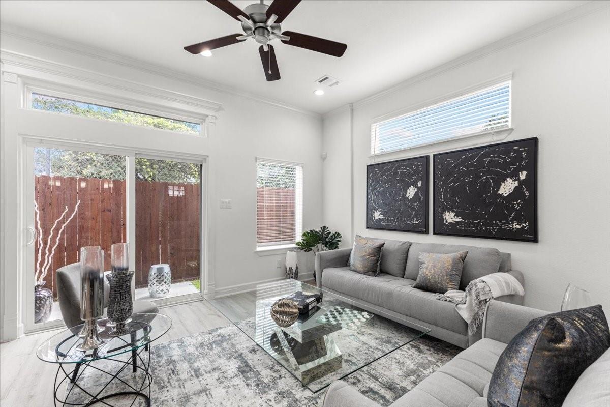 5010 Elizabeth City St, Houston, TX 77021 photo