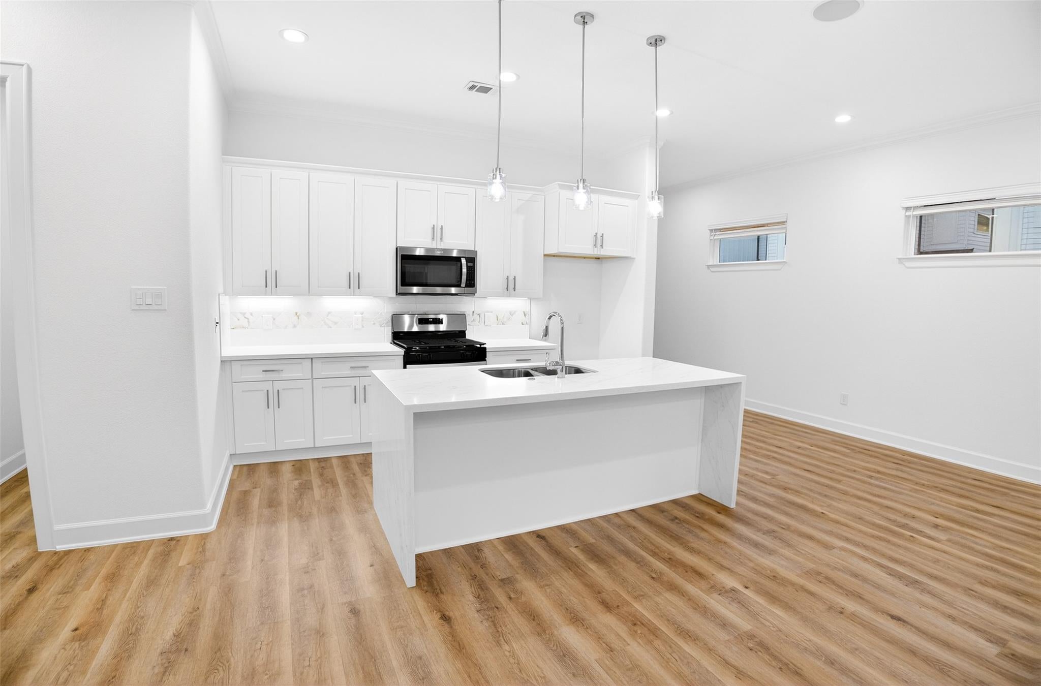 5010 Elizabeth City St, Houston, TX 77021 photo
