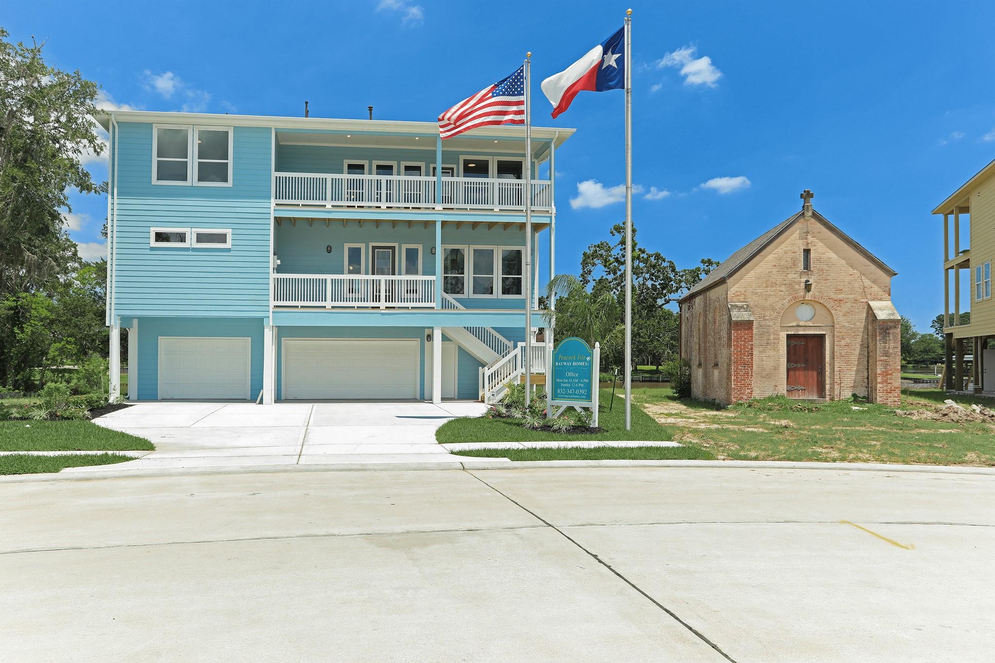 3921 Peacock Isle Dr, Dickinson, TX 77539 photo