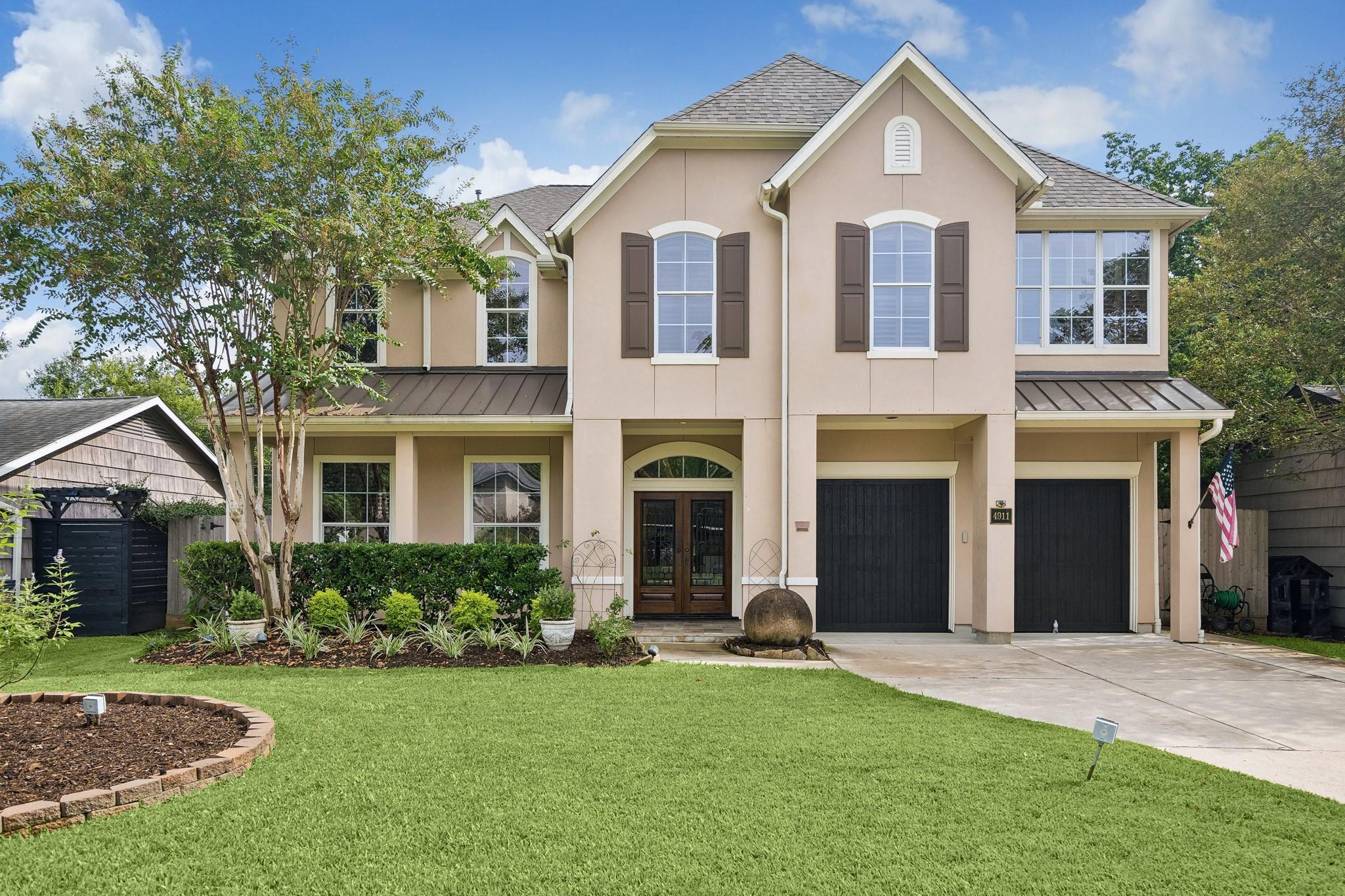 4911 Imperial St, Bellaire, TX 77401