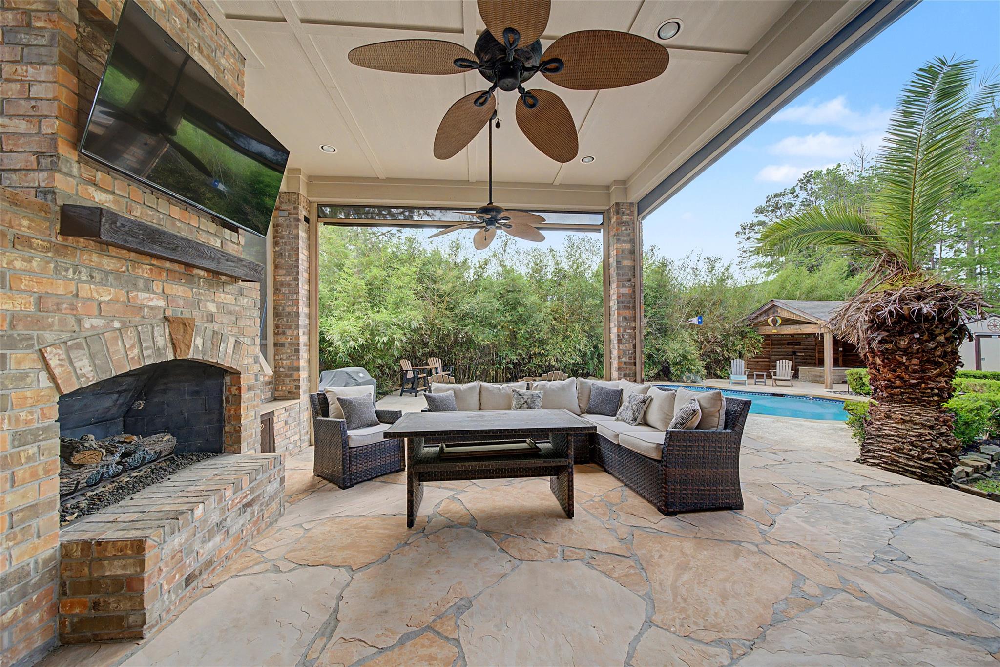 28431 Lauren Cove Ln, Spring, TX 77386