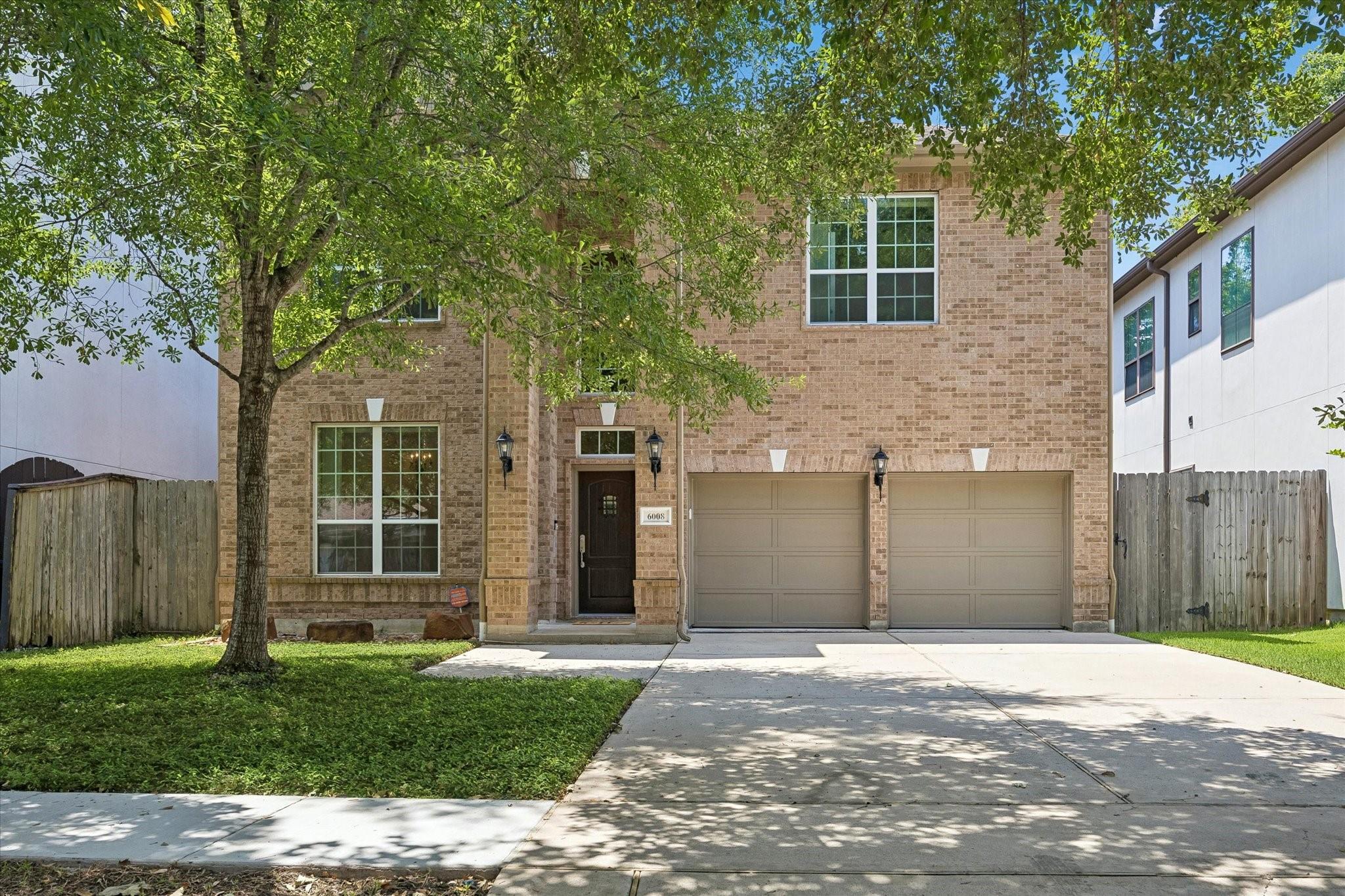 6008 Community Dr, West University Place, TX 77005