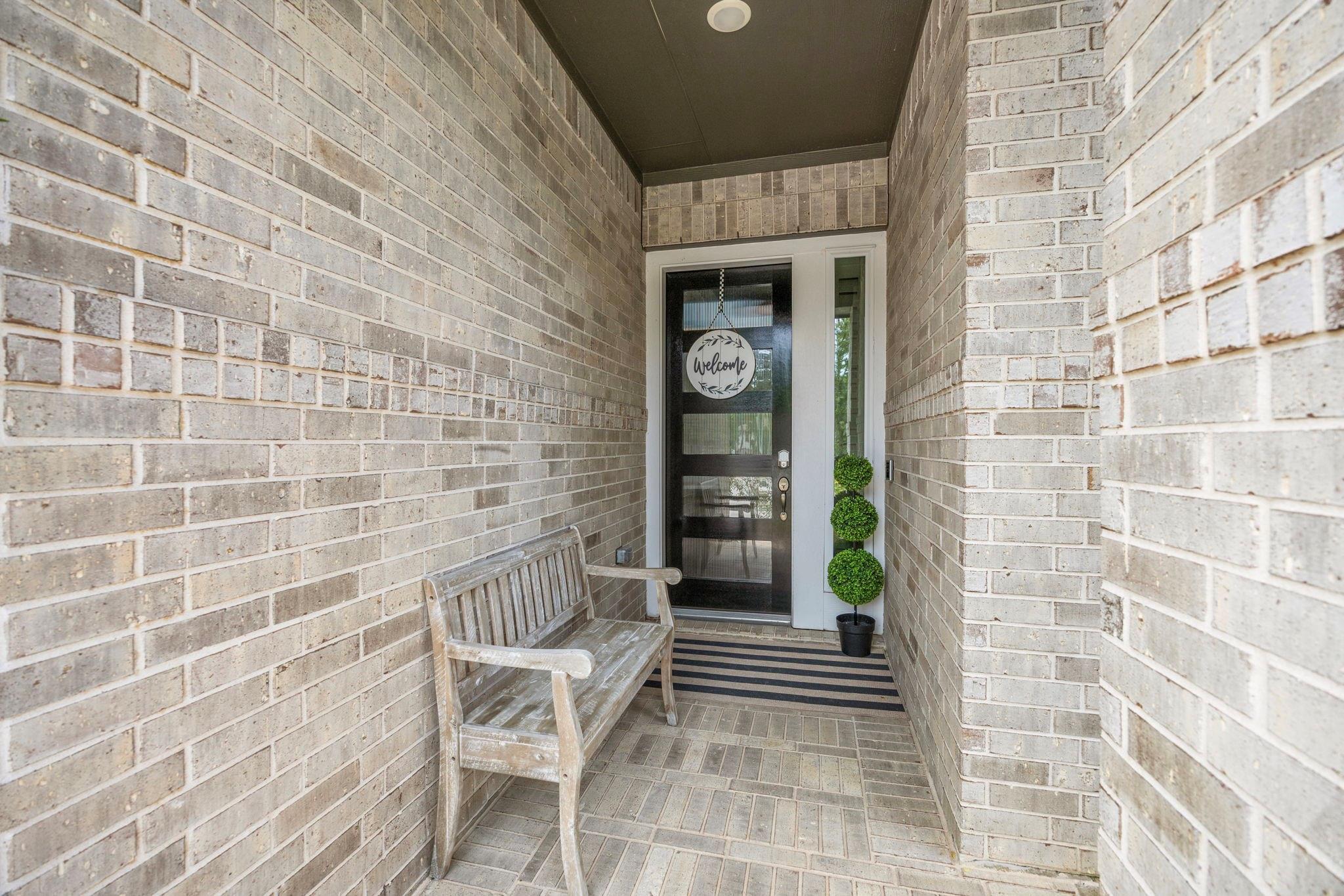 401 Coppice Creek Ln, Montgomery, TX 77316 photo
