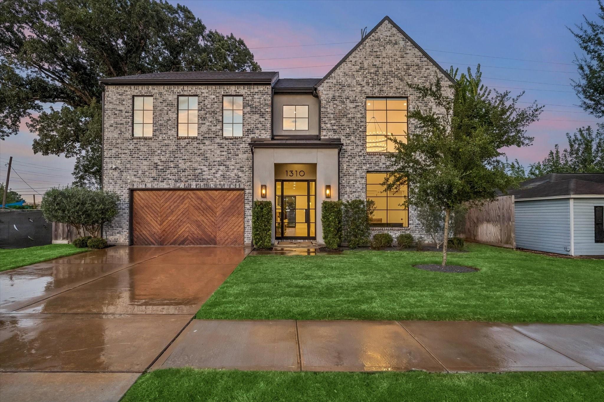 1310 Story St, Houston, TX 77055