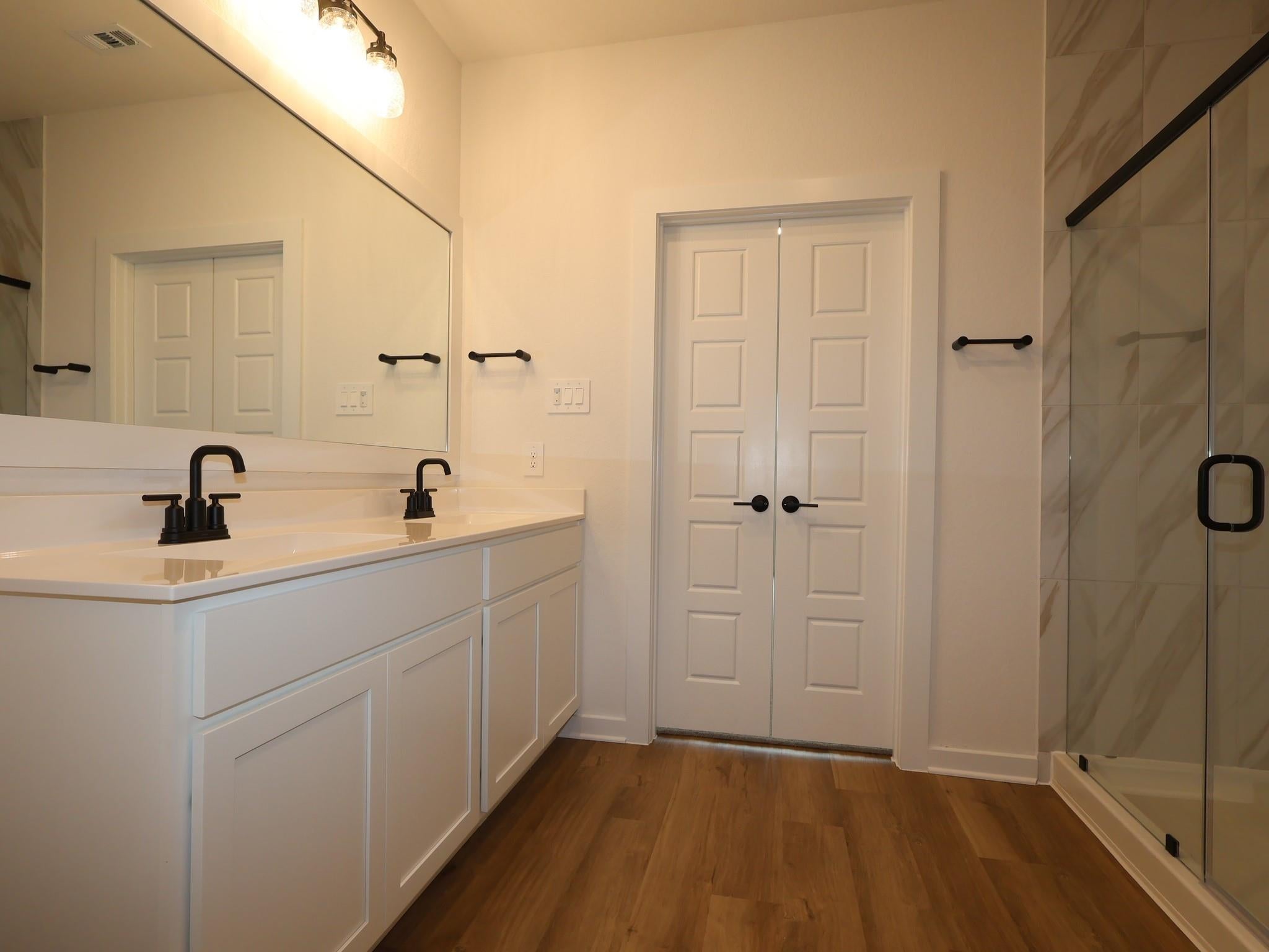 318 Birch Blossom Path, Magnolia, TX 77354 photo