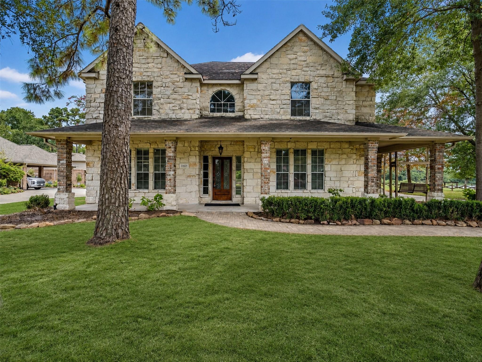 11423 Birchwood Dr, Humble, TX 77338