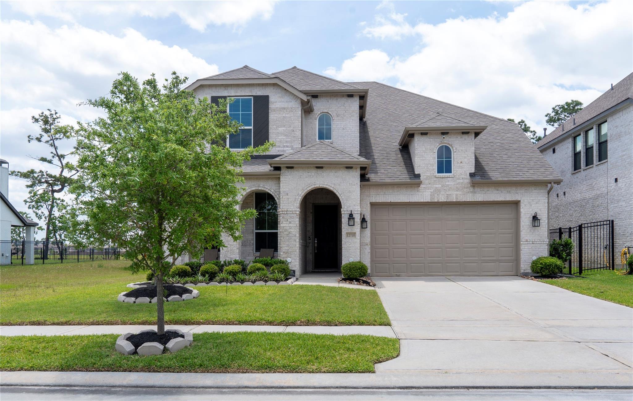 12710 Banchory Leaf Dr, Humble, TX 77346