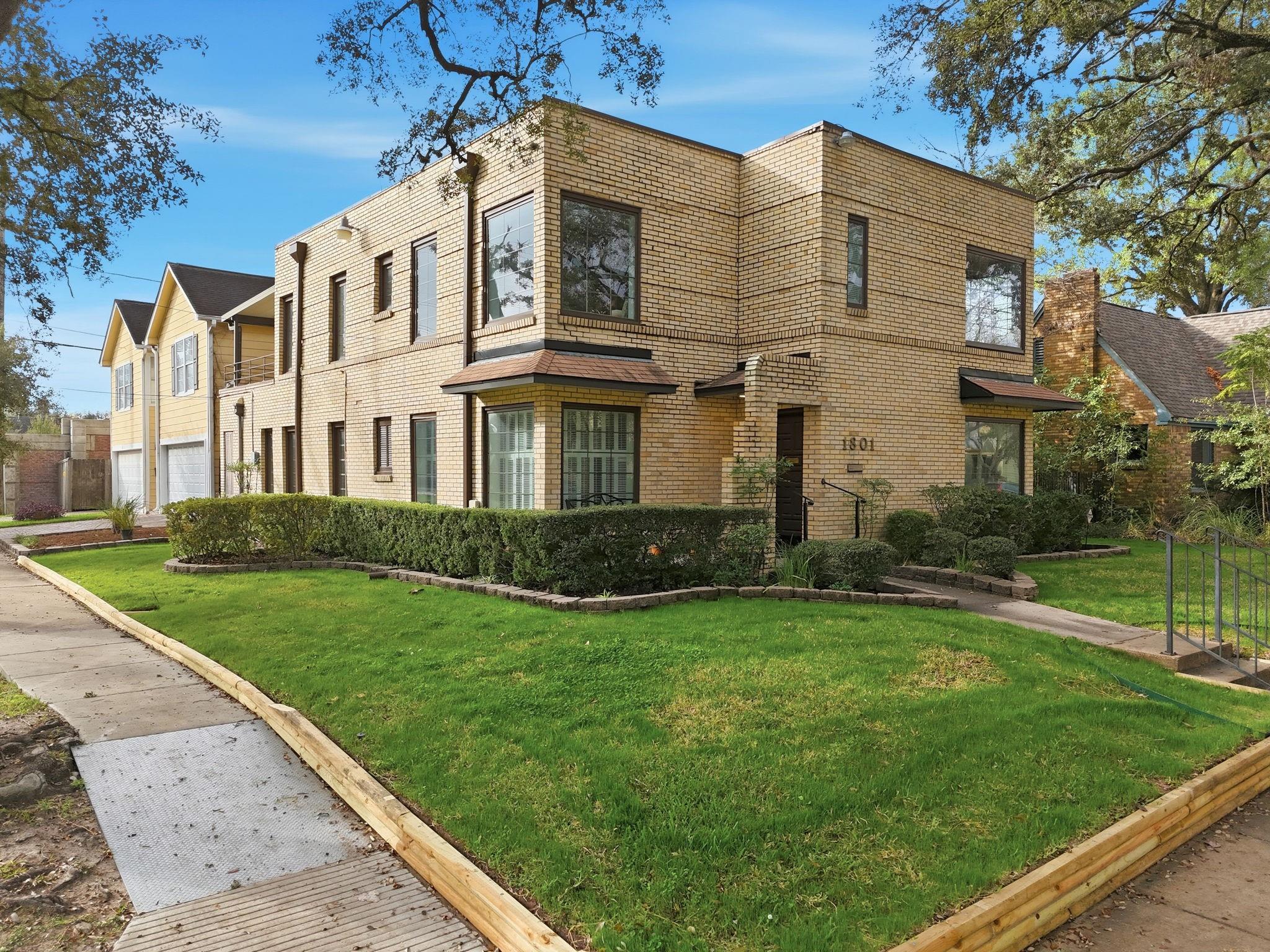 1801 Lexington St, Houston, TX 77098 photo