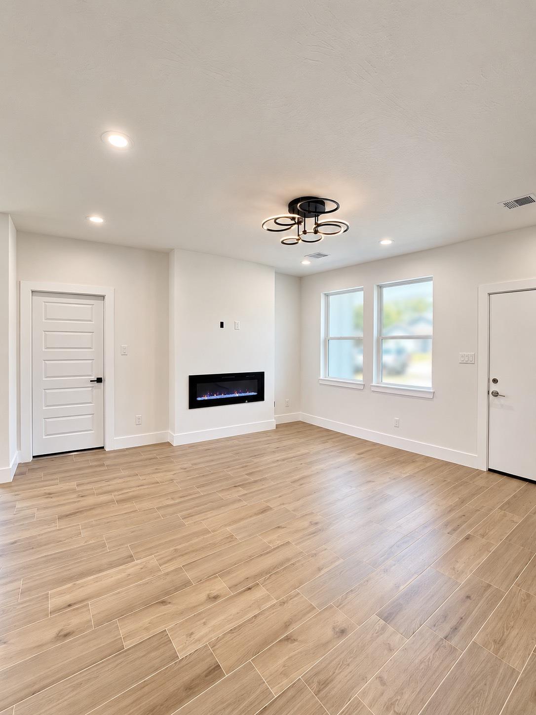 311 E Lobit, Baytown, TX 77520 photo