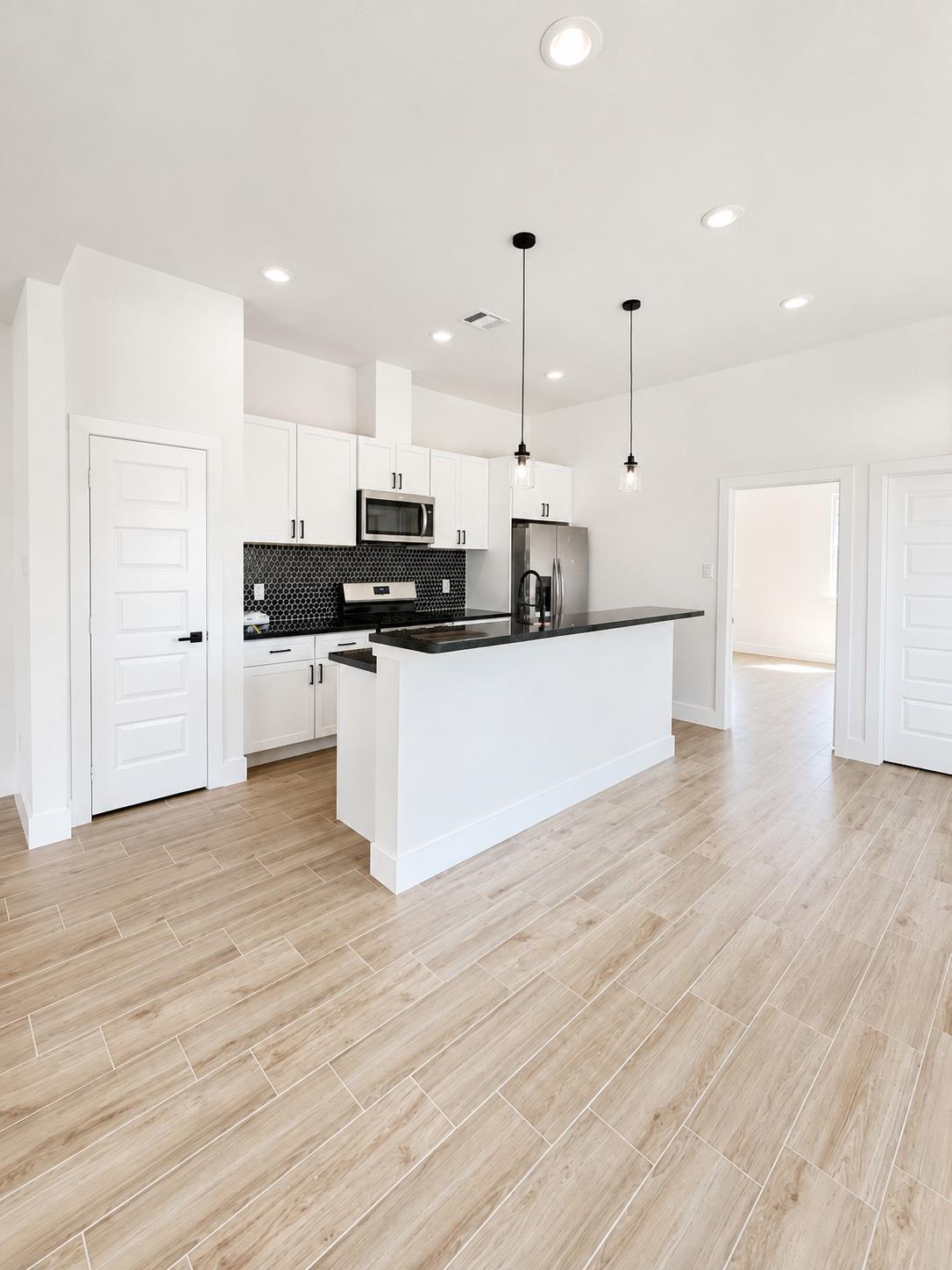 311 E Lobit, Baytown, TX 77520 photo