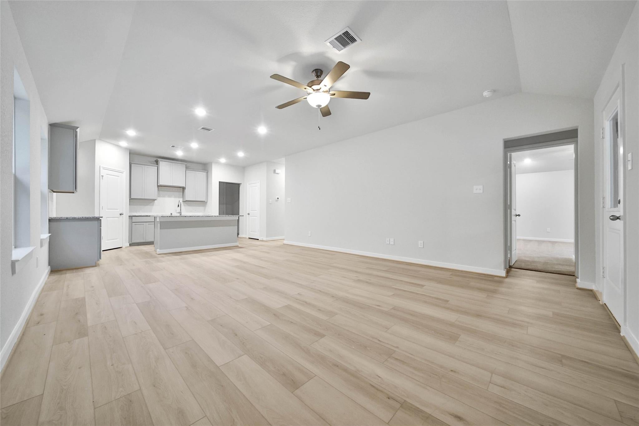 814 Scribe, New Caney, TX 77357 photo