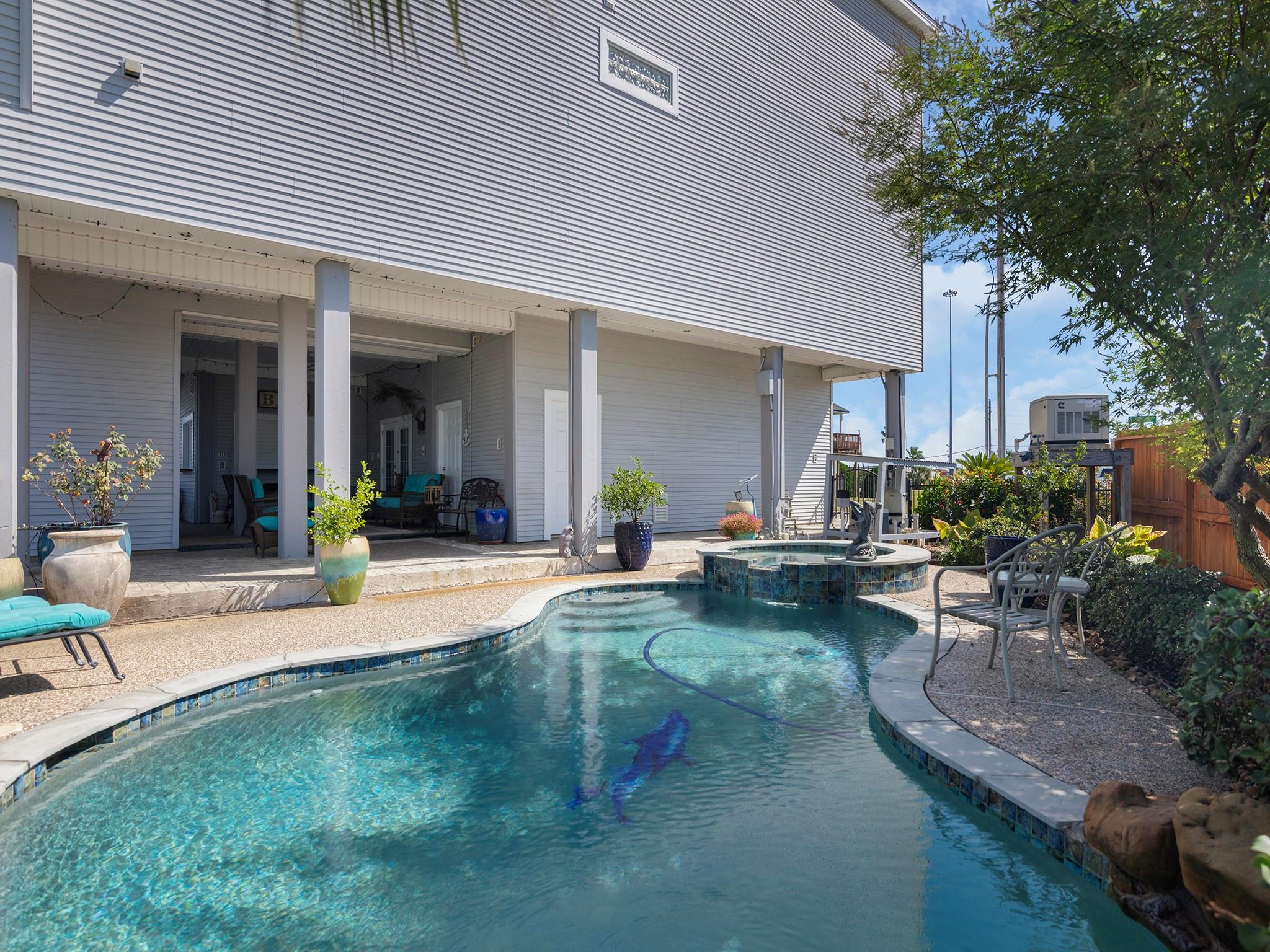 1 S Pintail St, La Marque, TX 77568 photo