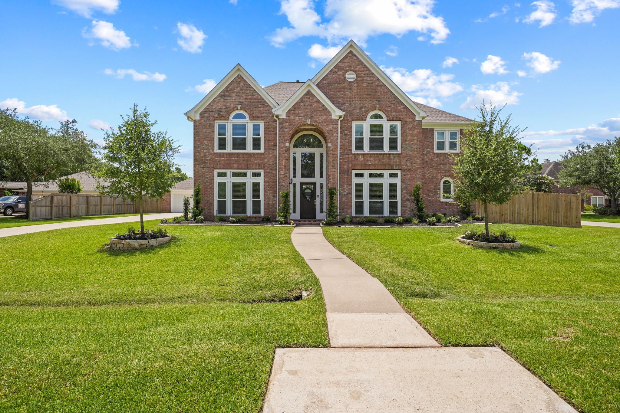 403 Trail Head St, Friendswood, TX 77546 photo