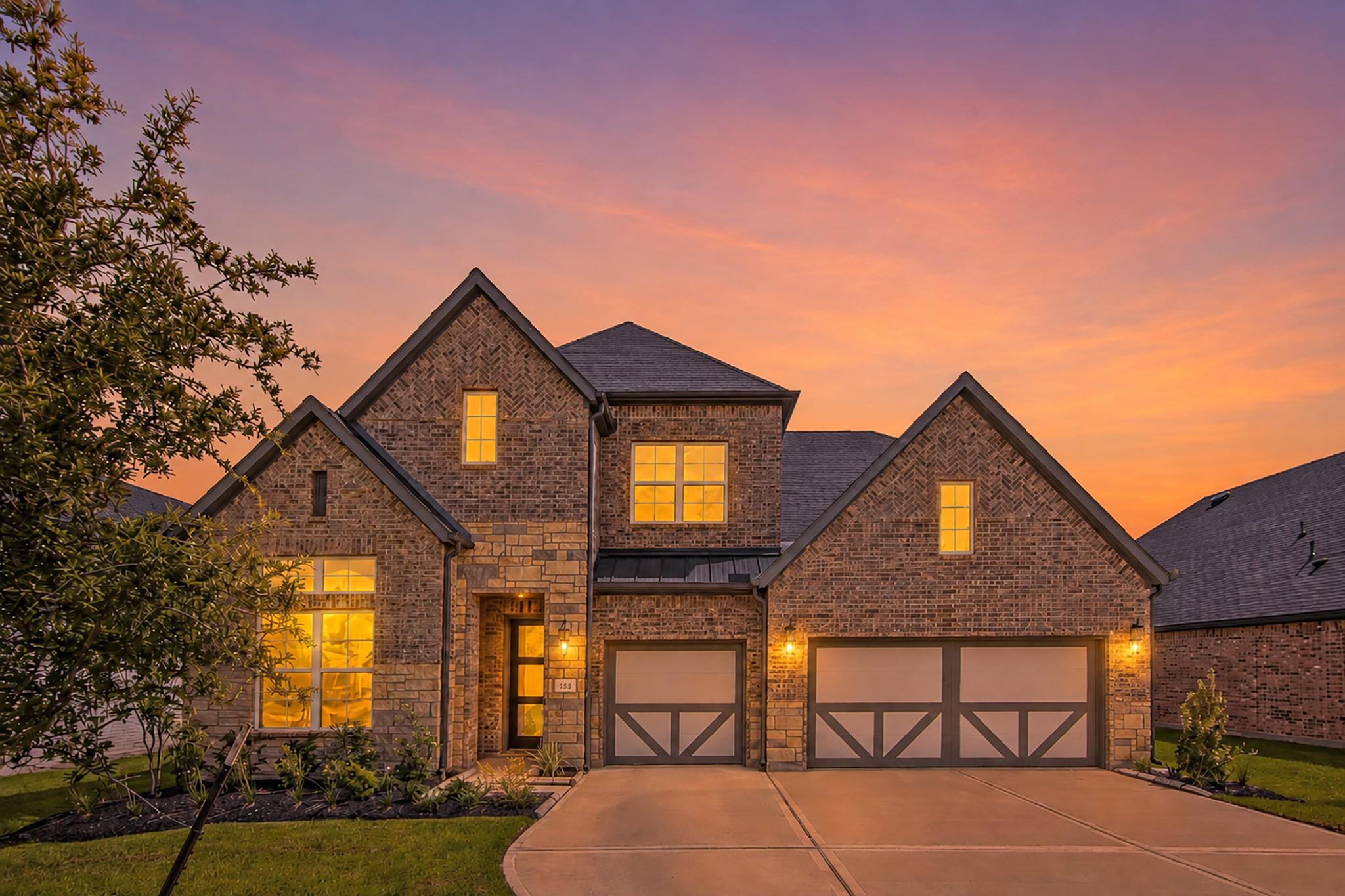 153 Peninsula Point Dr, Montgomery, TX 77356