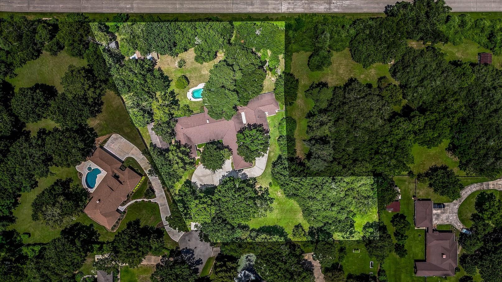 18926 Wildrose Ln, Tomball, TX 77377