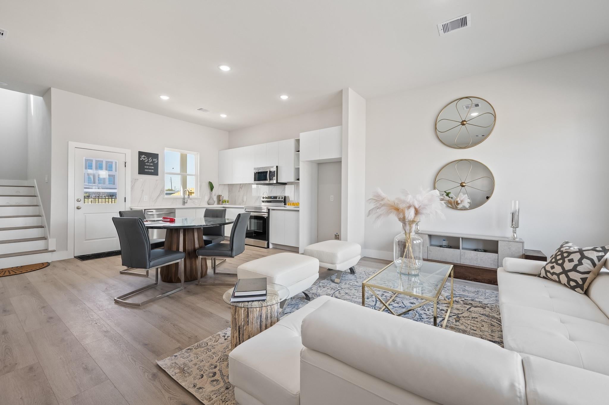 6702 Metro Blvd #7, Houston, TX 77083 photo