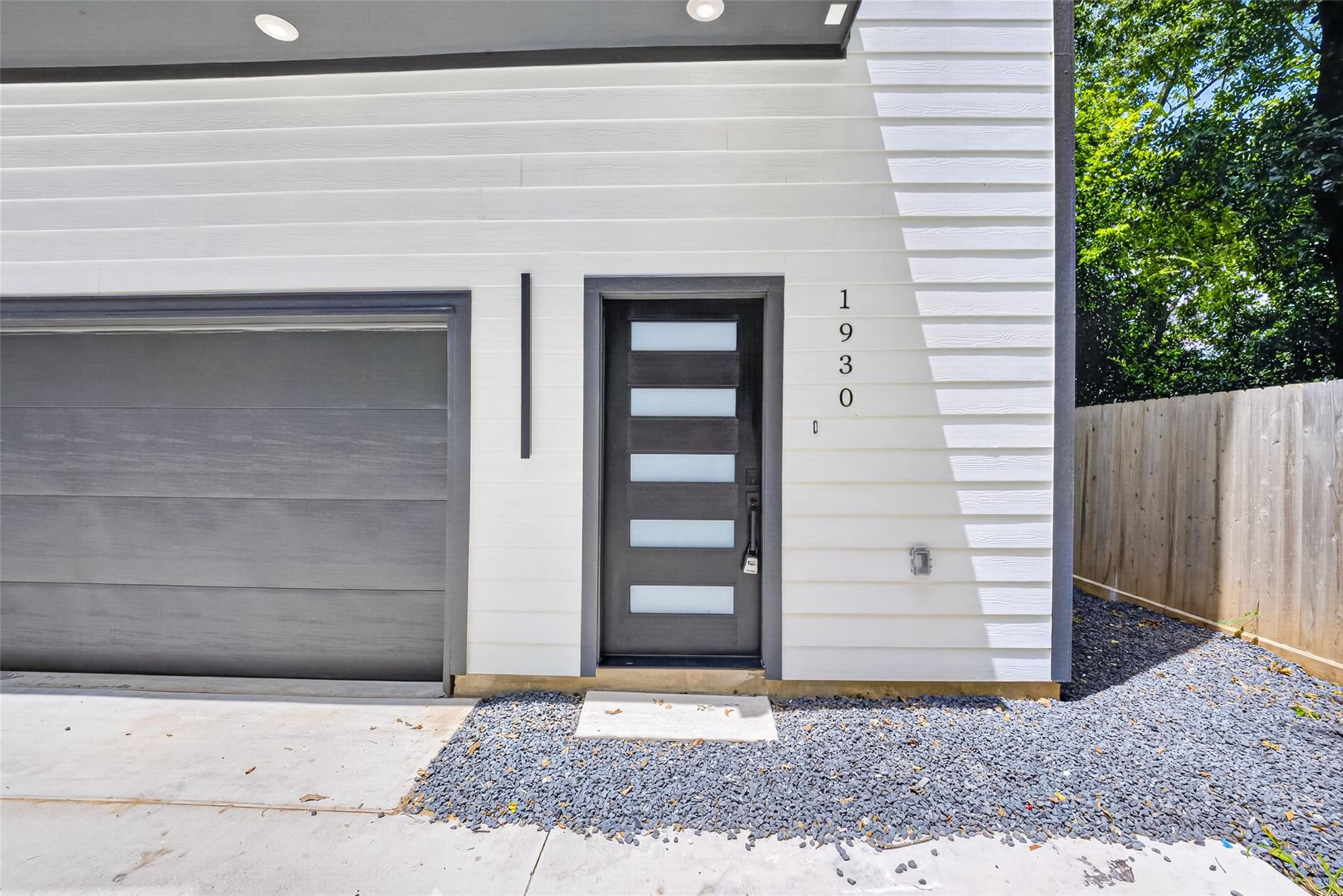 1928 Laverne St, Houston, TX 77080 photo