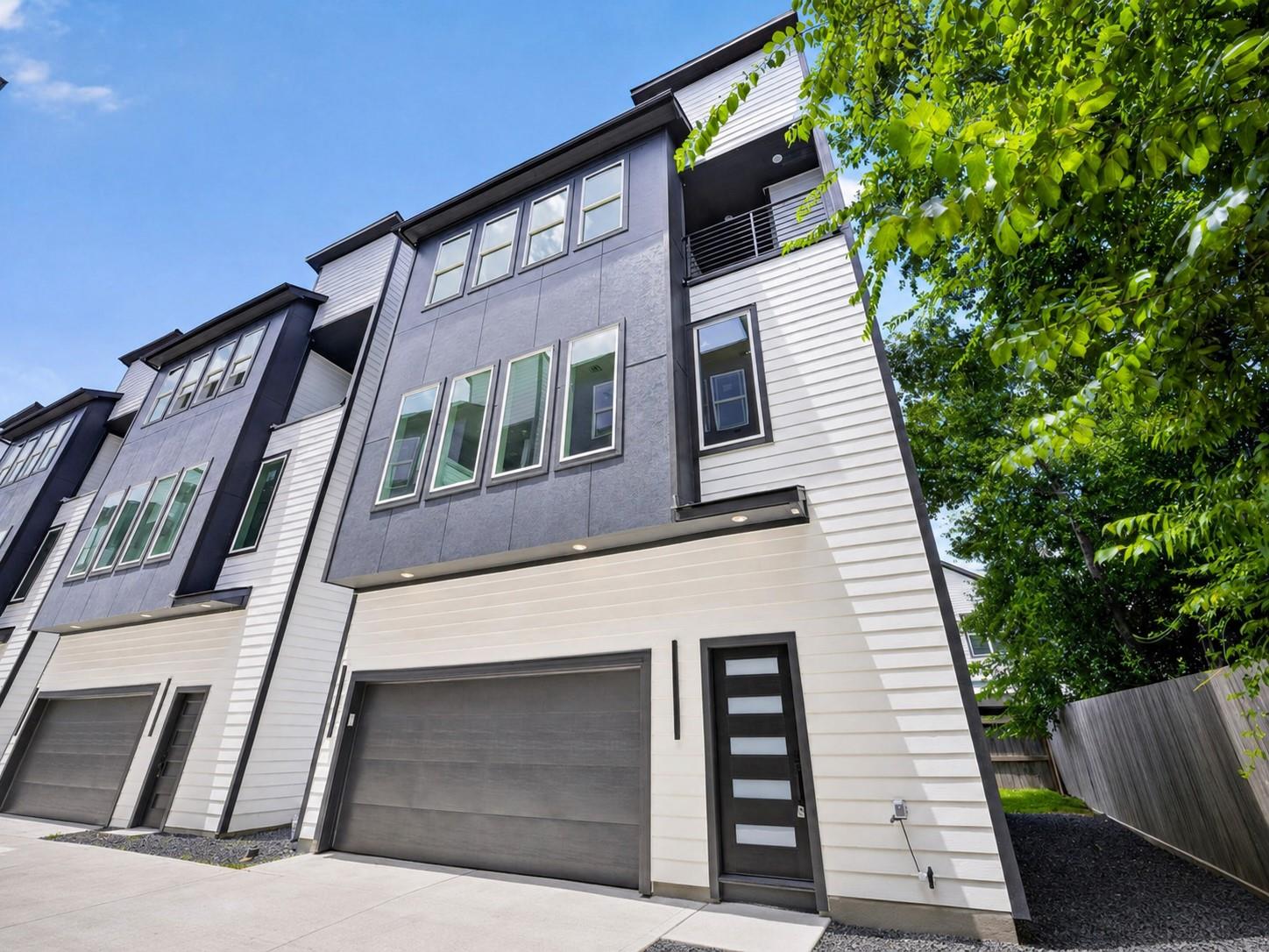 1928 Laverne St, Houston, TX 77080