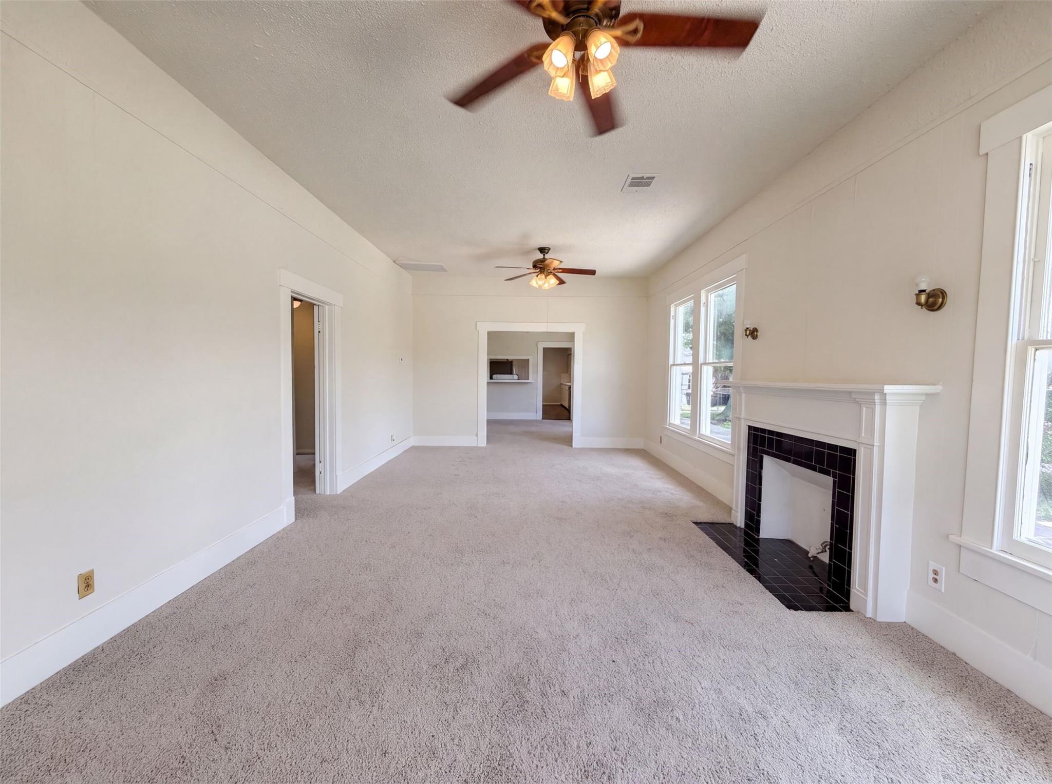 714 Bolling Ln, Houston, TX 77076 photo
