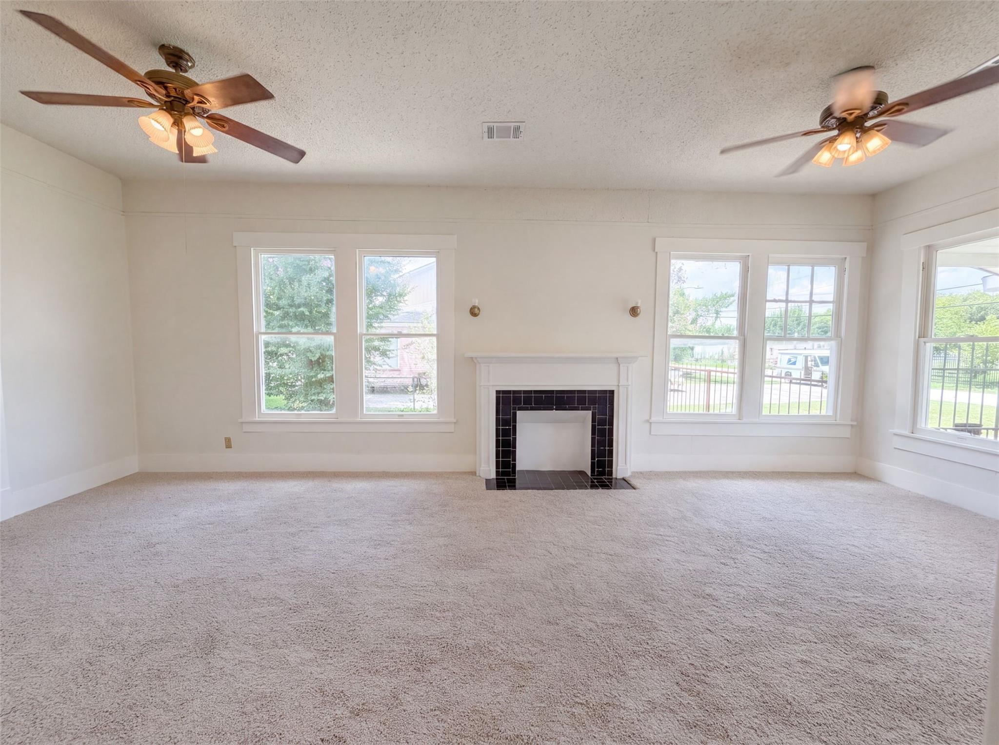 714 Bolling Ln, Houston, TX 77076 photo
