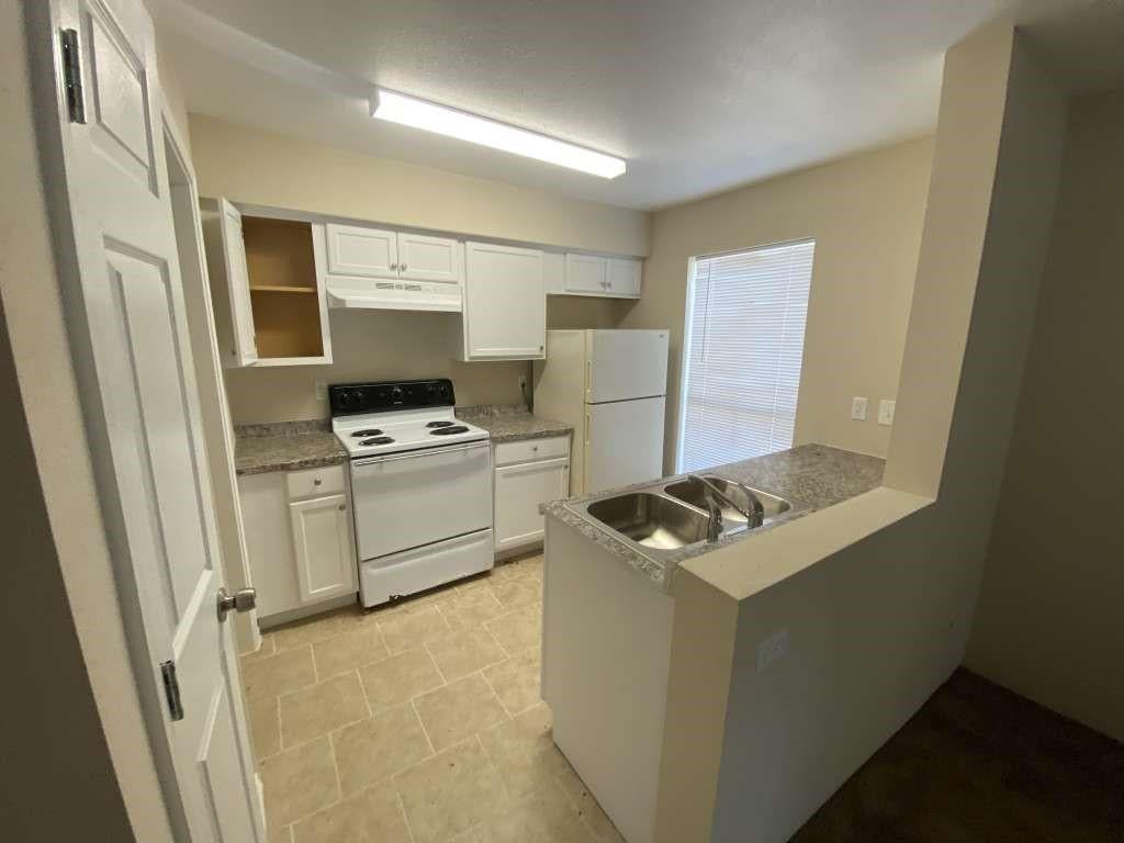 3900 Woodchase Dr #123, Houston, TX 77042 photo