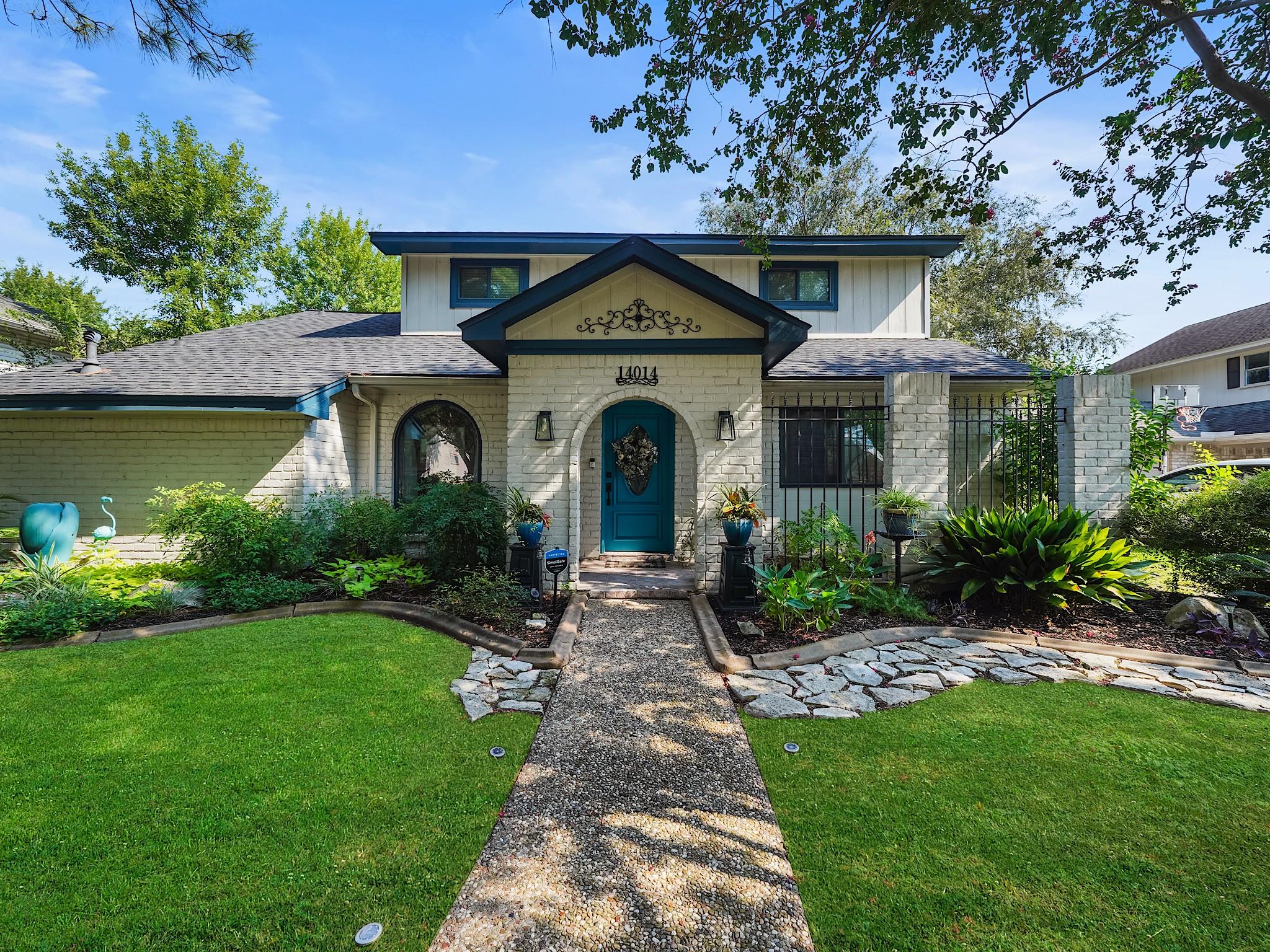 14014 Locke Ln, Houston, TX 77077