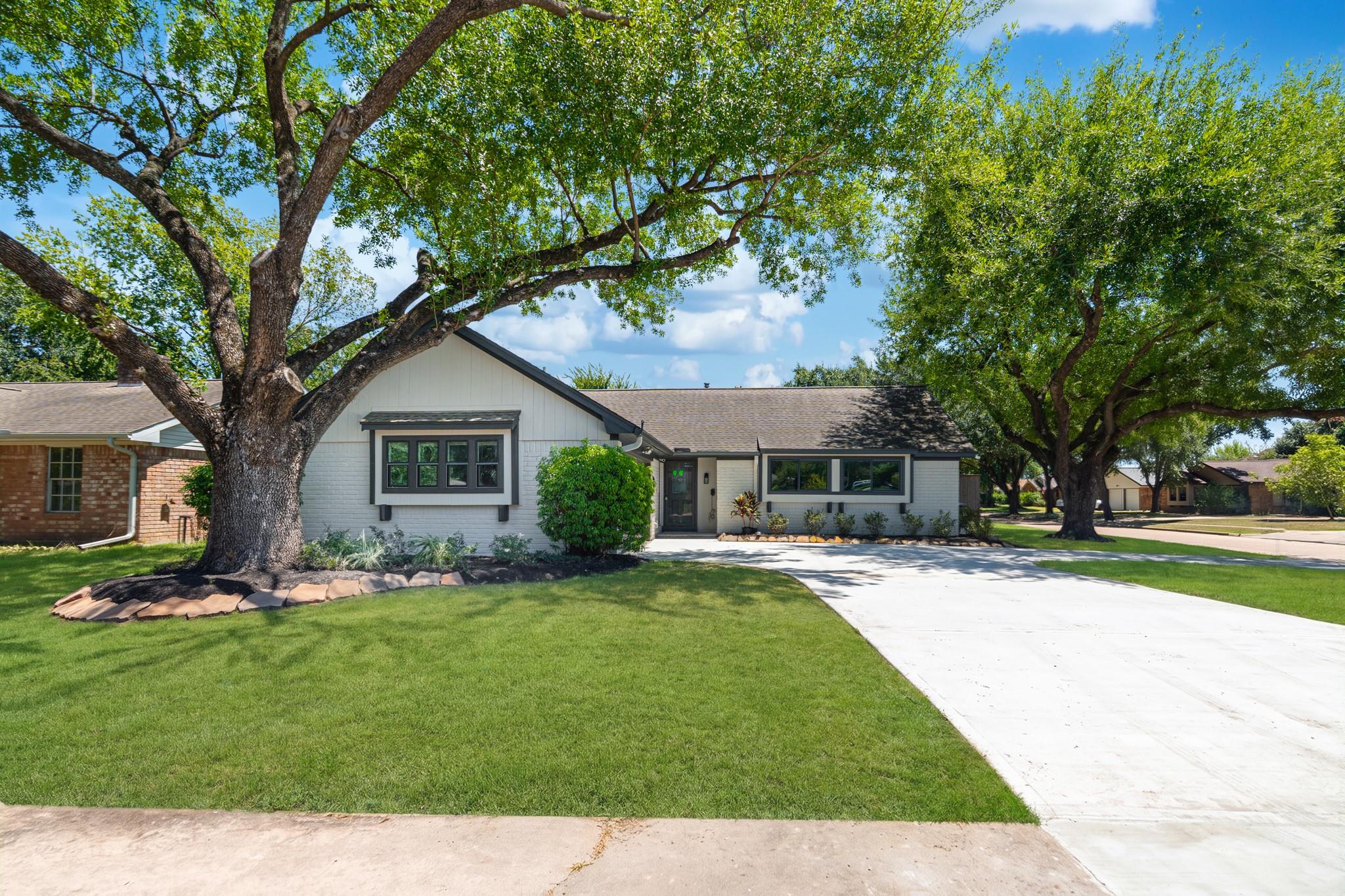 5302 Arbor Vitae Dr, Houston, TX 77092 photo