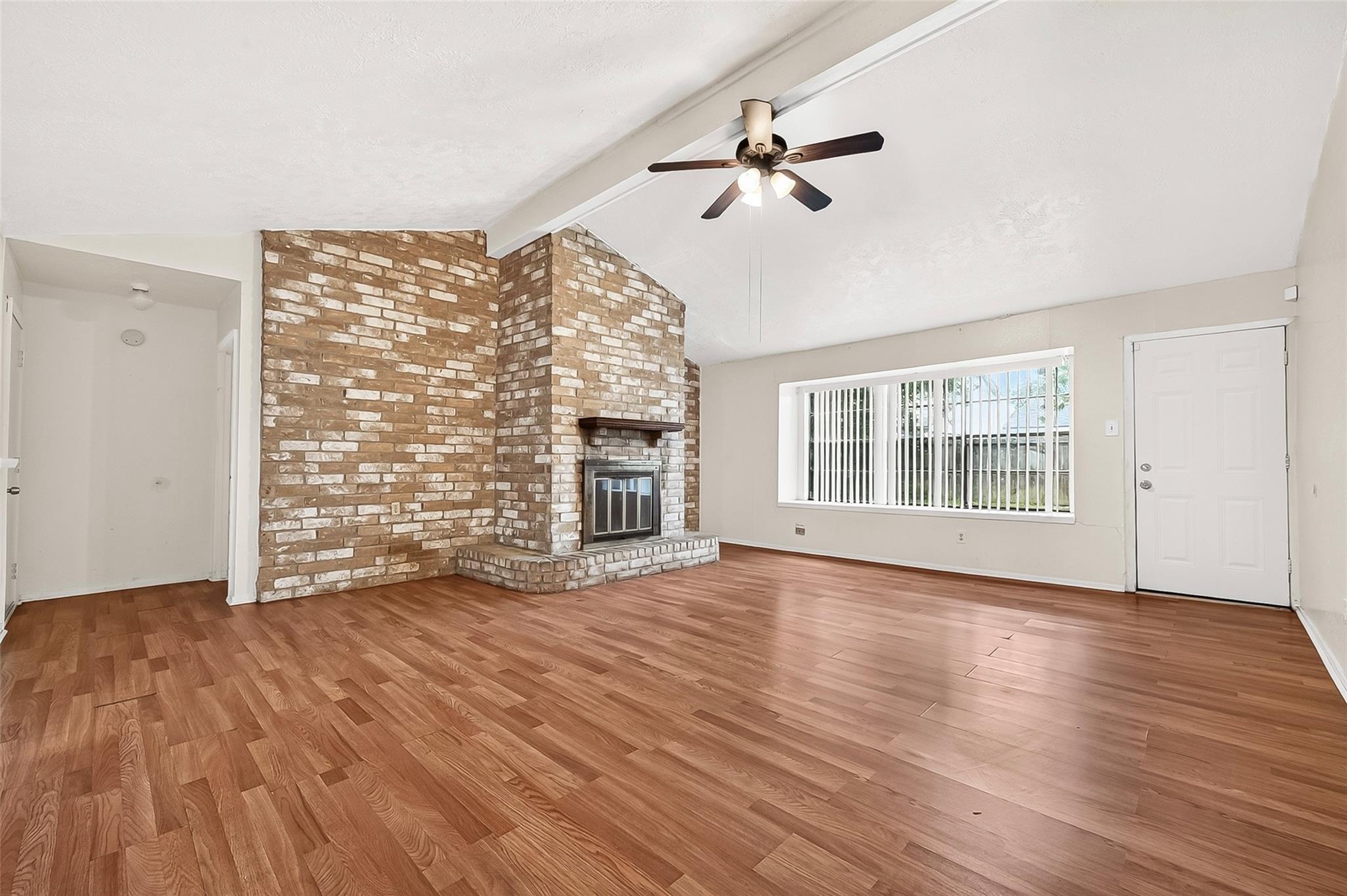 10431 Towne Oak Ln, Sugar Land, TX 77498