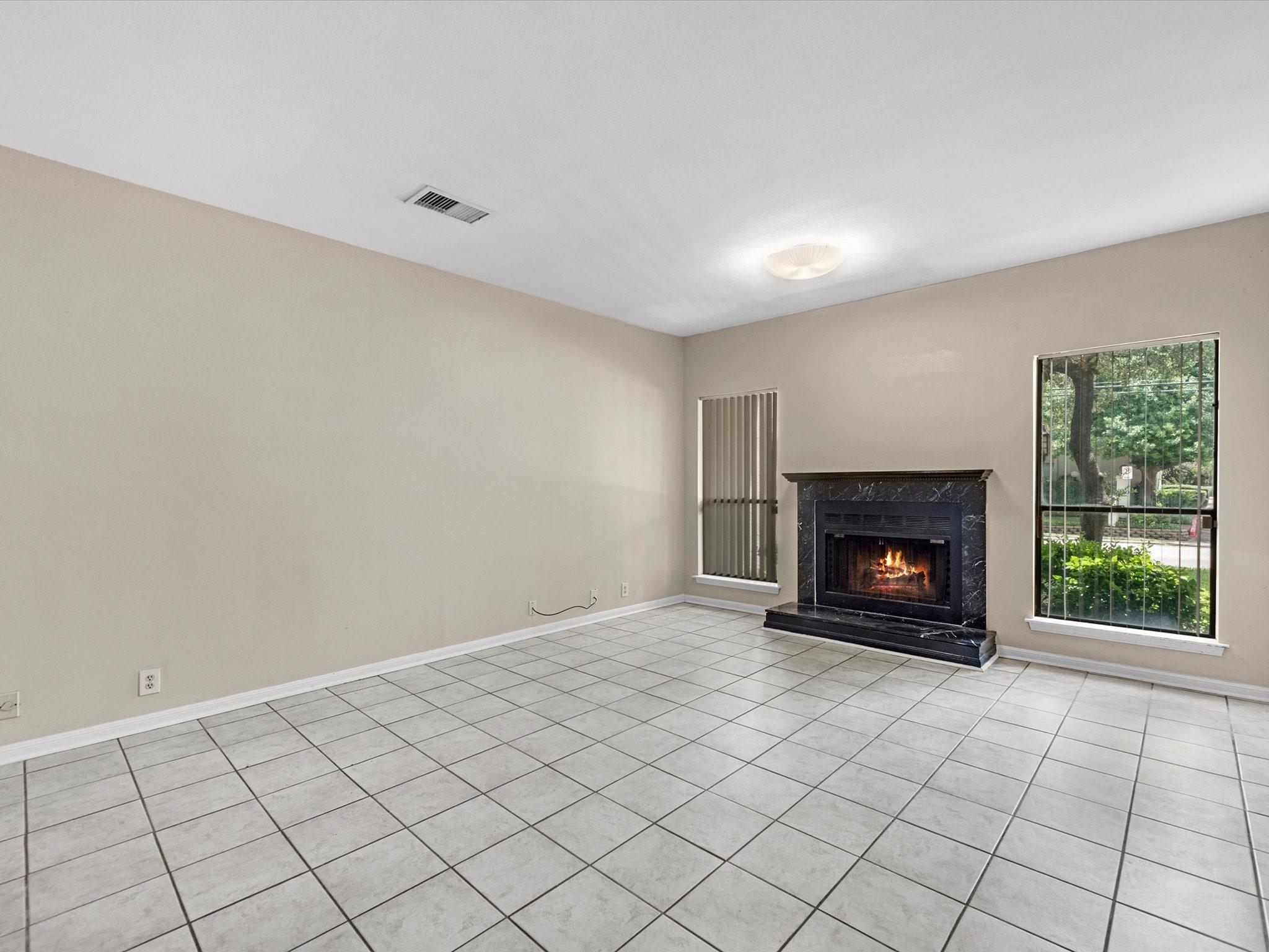 2428 Bering Dr #2428, Houston, TX 77057 photo