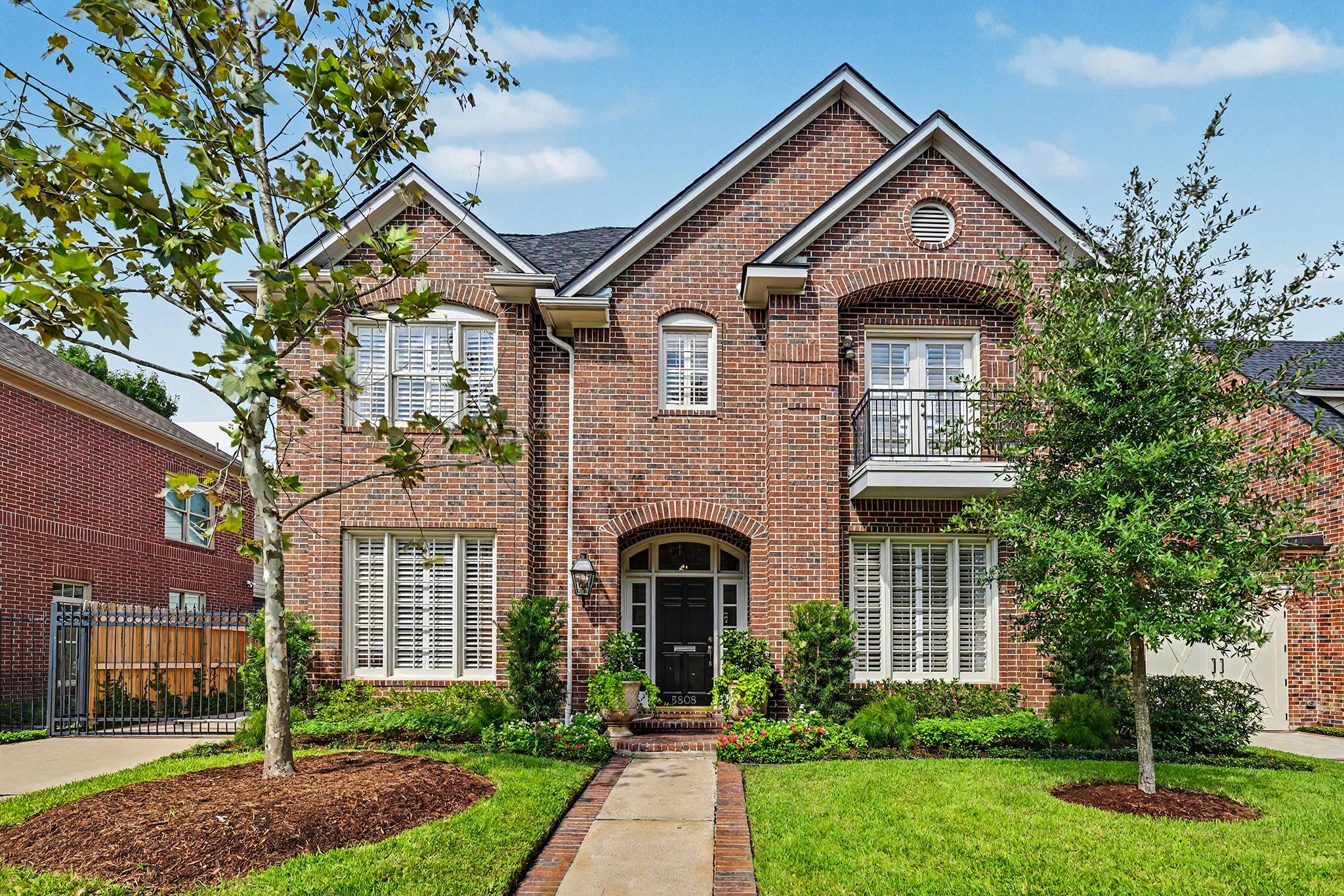 5808 Fordham St, West University Place, TX 77005