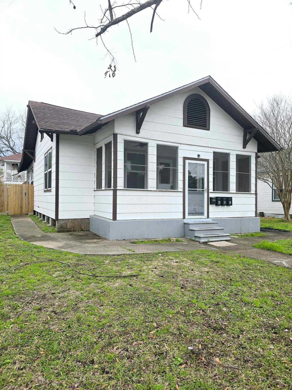 3125 Illinois St, Baytown, TX 77520 photo