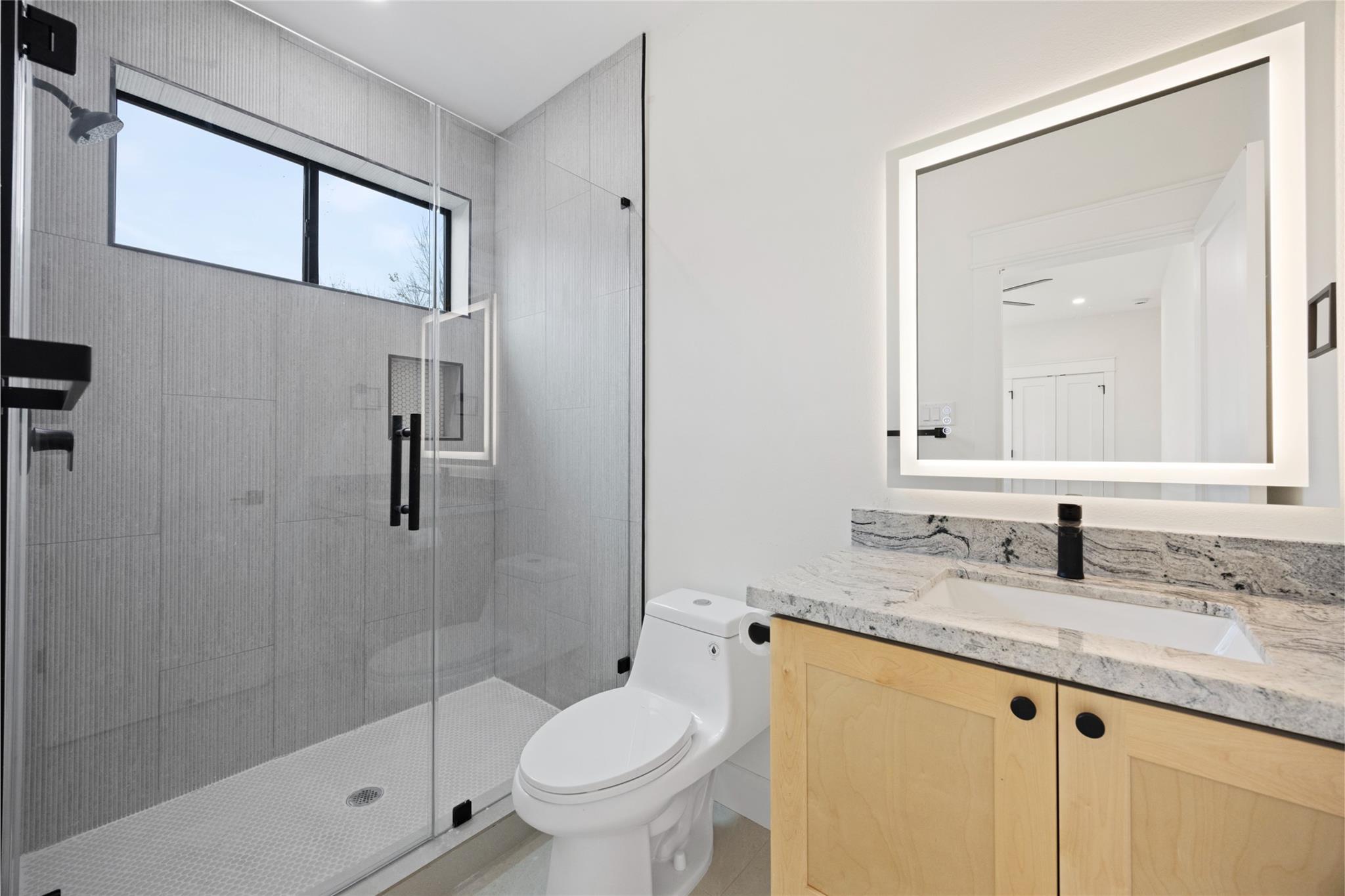 6332 Sidney St, Houston, TX 77021 photo