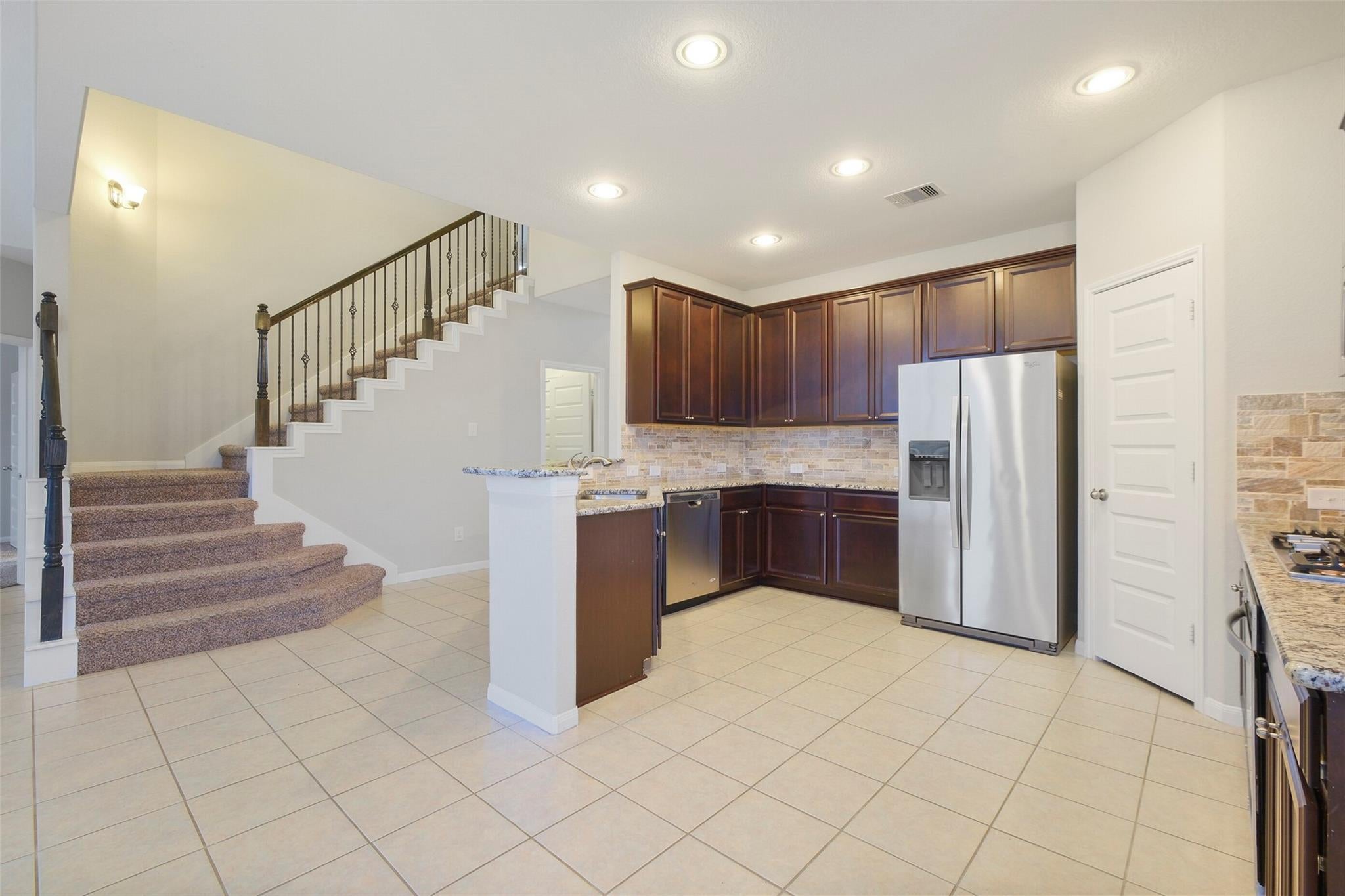18319 Bridle Meadow Ln, Tomball, TX 77377 photo