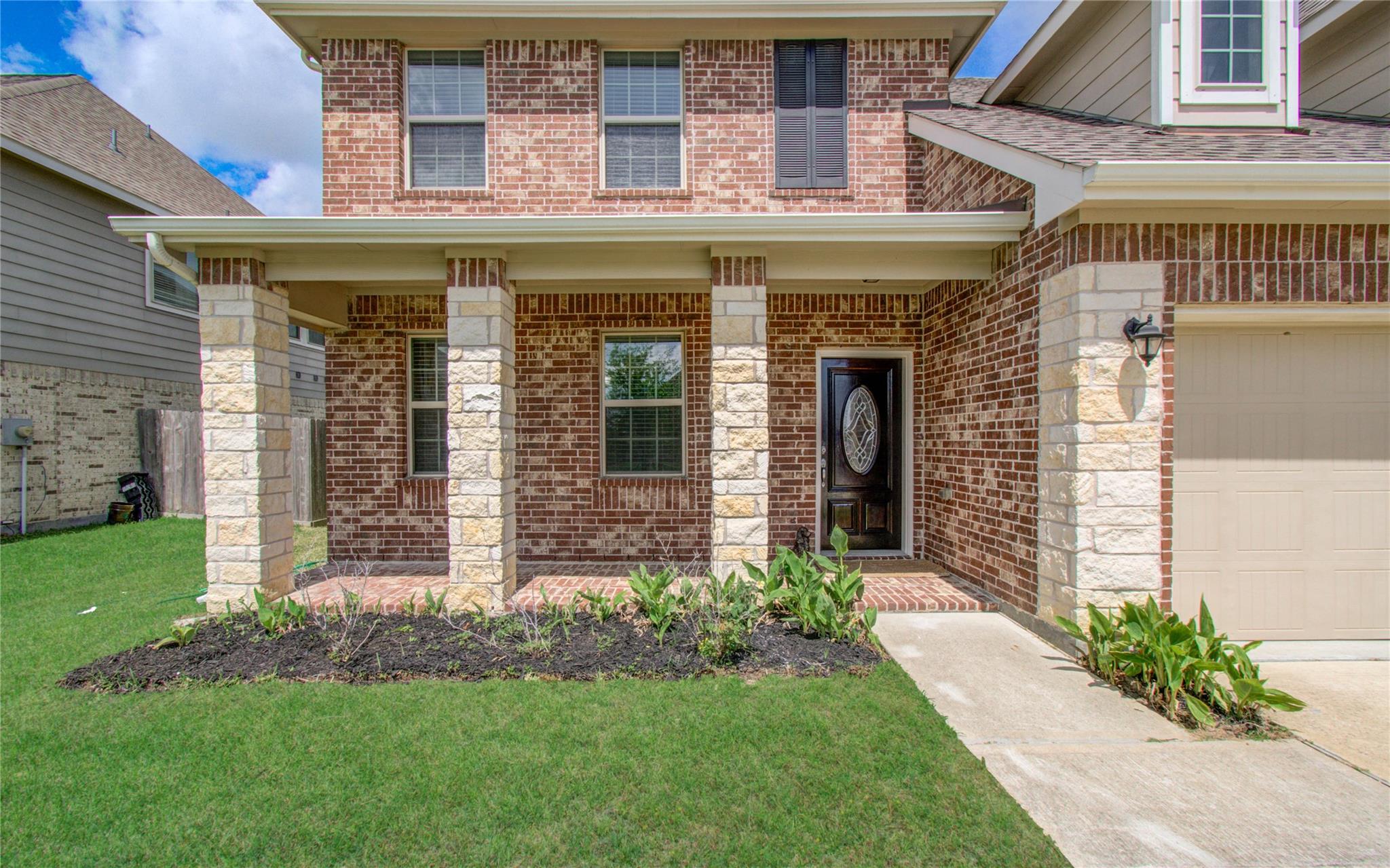 12319 Gatewood Dr, Mont Belvieu, TX 77535 photo