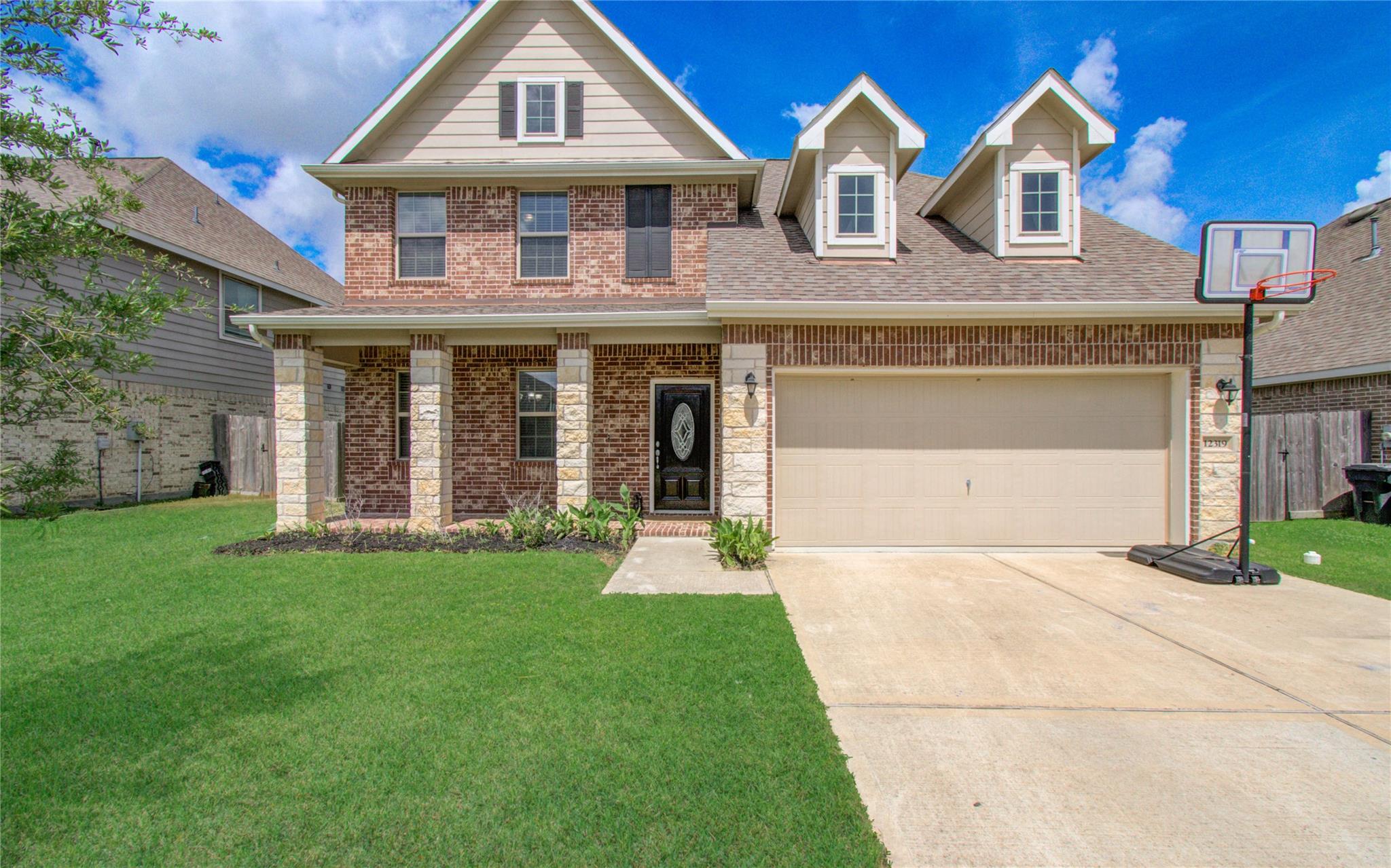 12319 Gatewood Dr, Mont Belvieu, TX 77535 photo