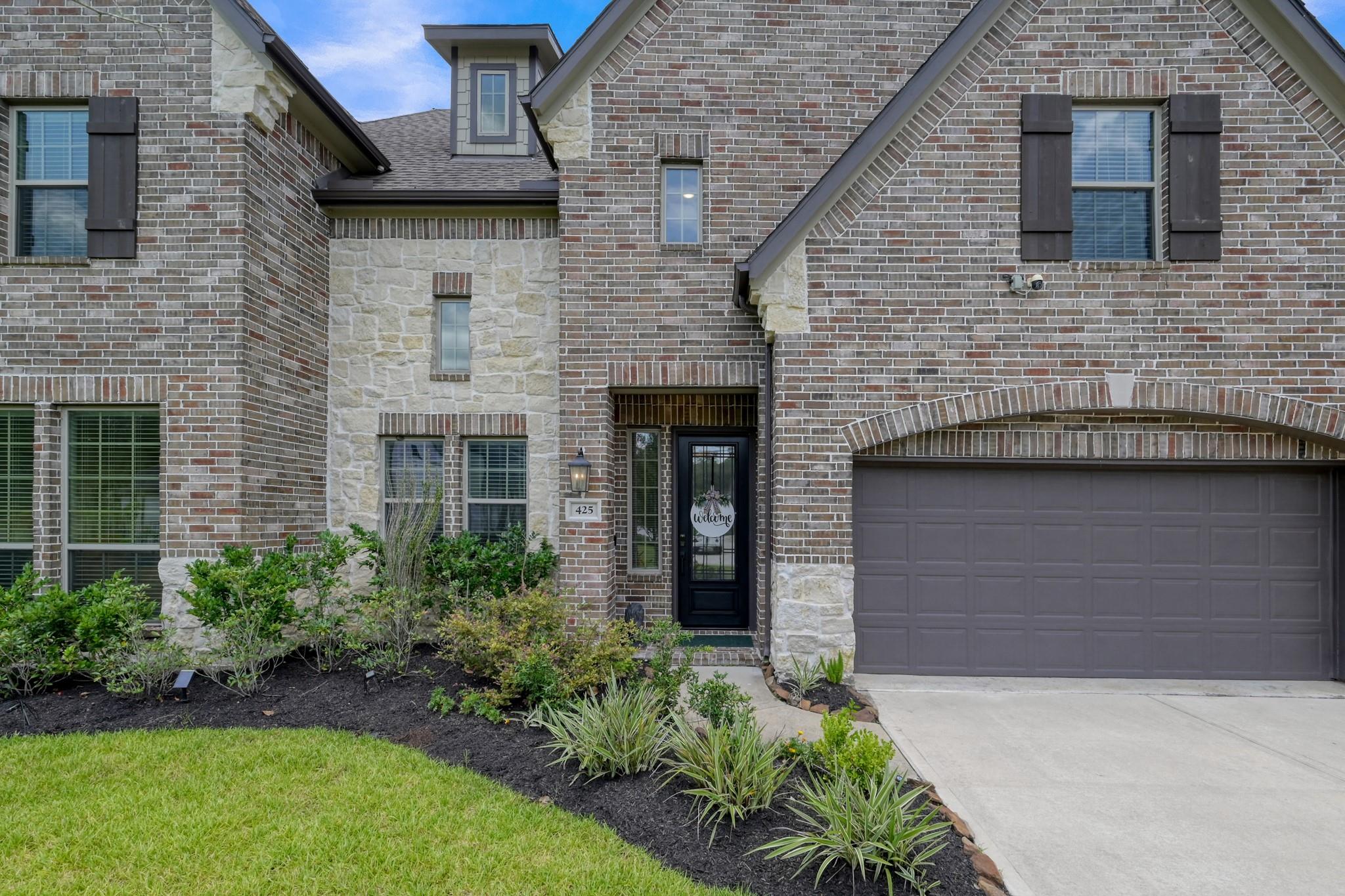 425 Christians Ct, Montgomery, TX 77316 photo