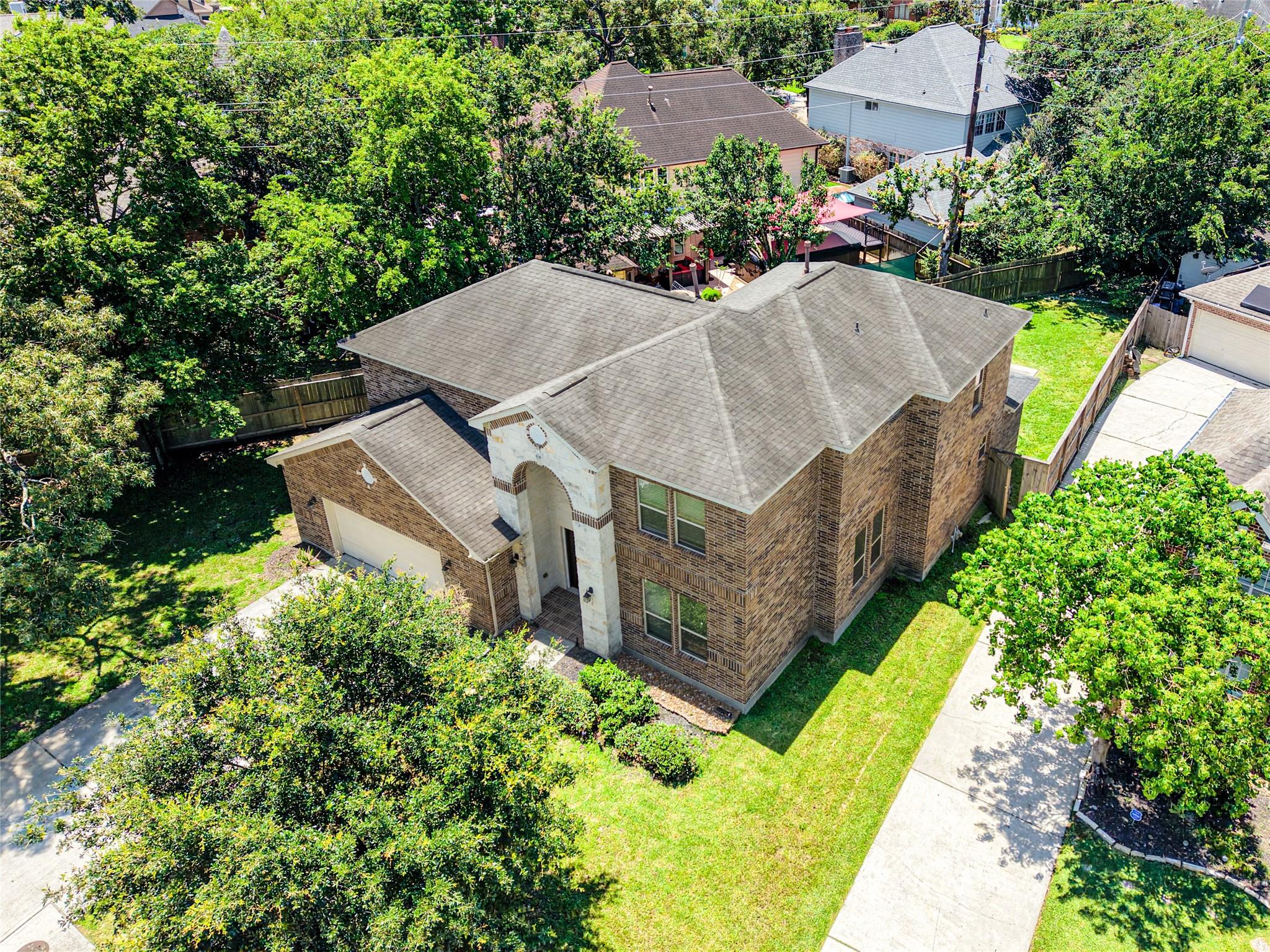 17903 Pleasantglen Ct, Spring, TX 77379 photo
